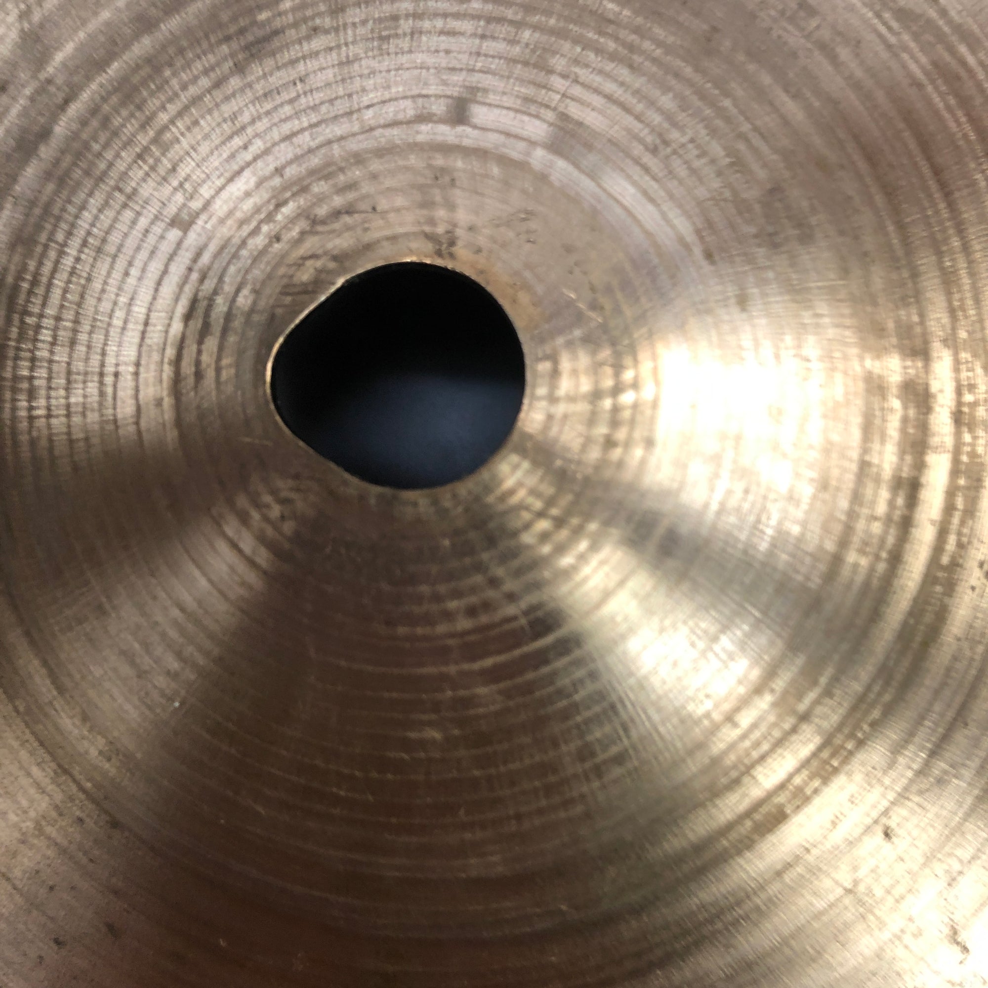 Zildjian 17 K Dark Thin Crash Cymbal - Evolution Music