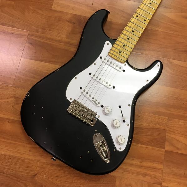 Vintage Icon V6 Road Worn Strat Guitar