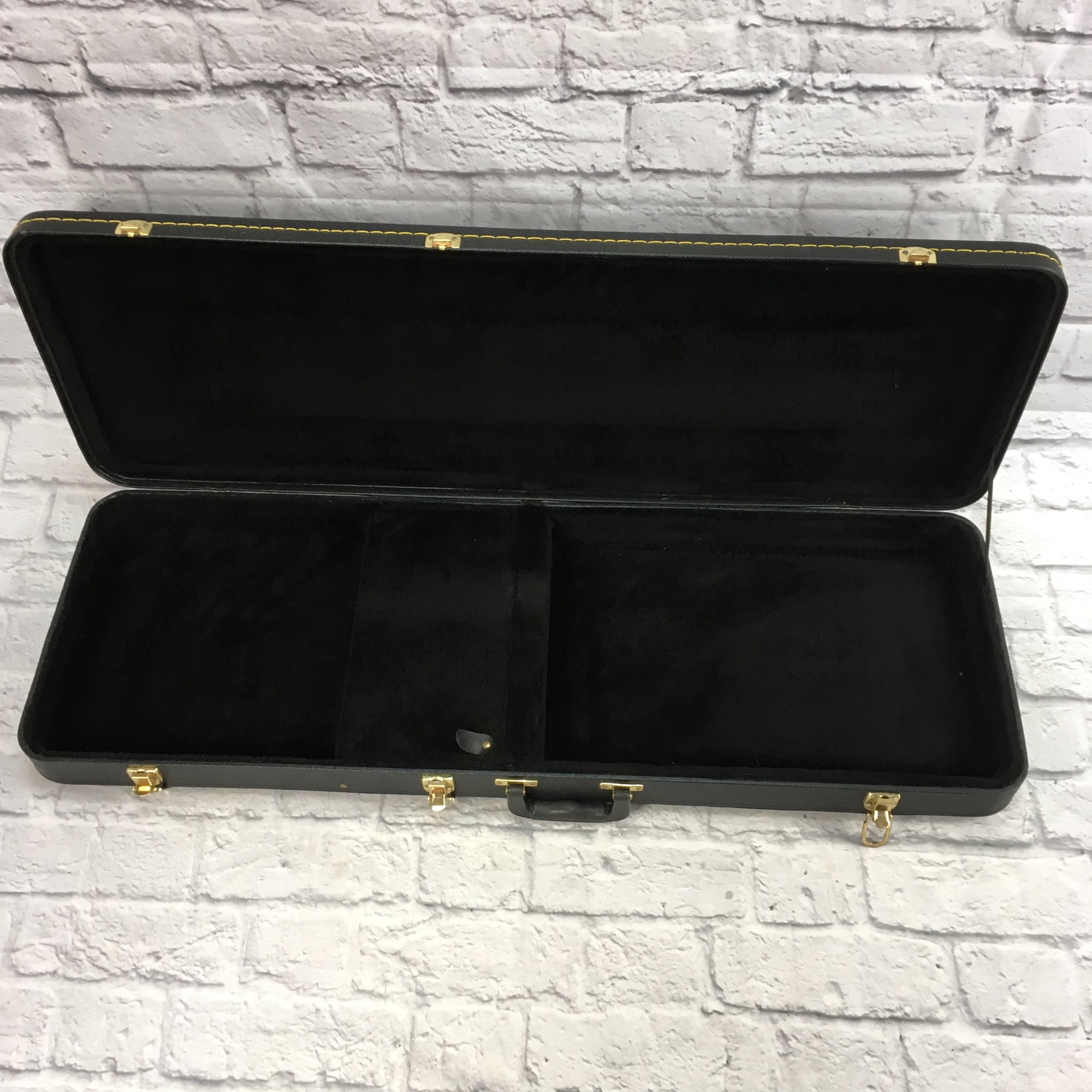 Unknown Black Hardshell Electric Guitar Case