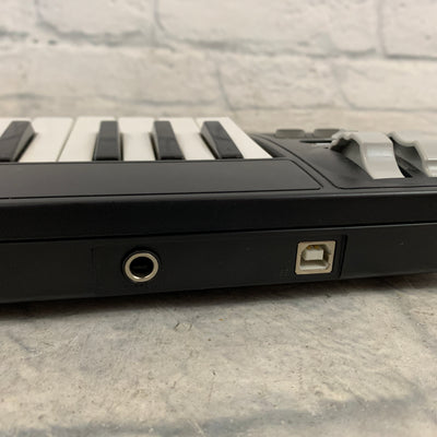 MidiPlus AKM320 32 Key USB Midi Controller