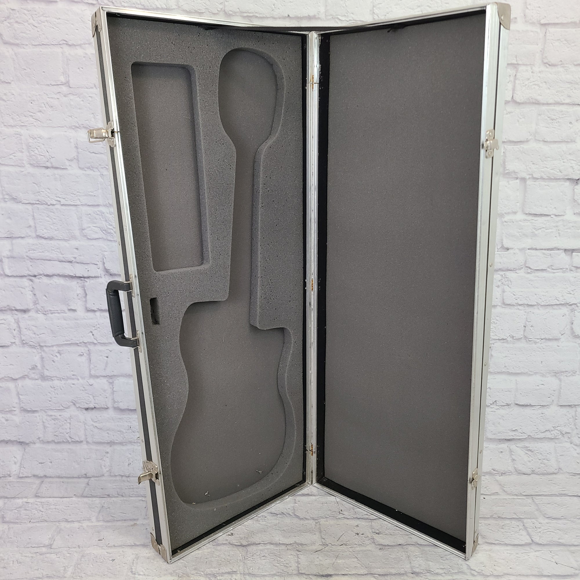 Unknown Offset (Strat, Tele, Jazzmaster, Jaguar) Style Flight Case