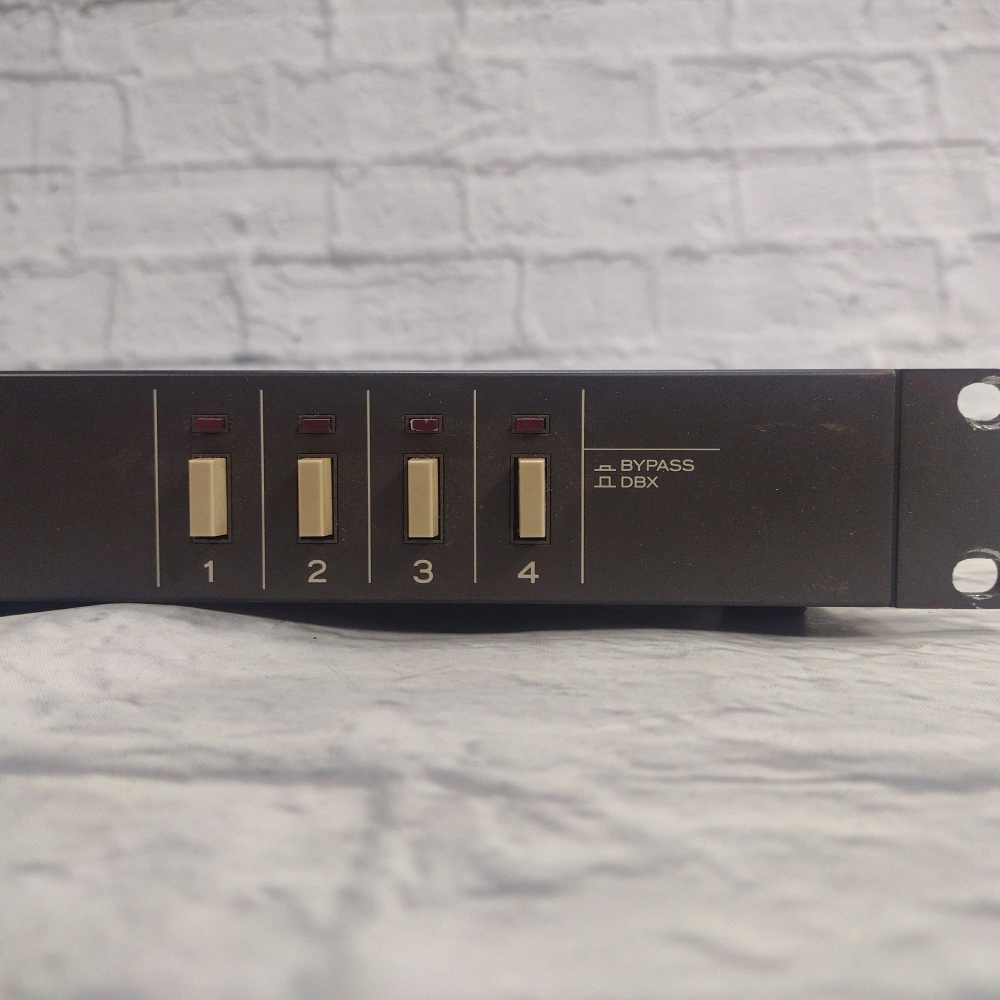 Tascam DX-4D Rack Noise Reduction