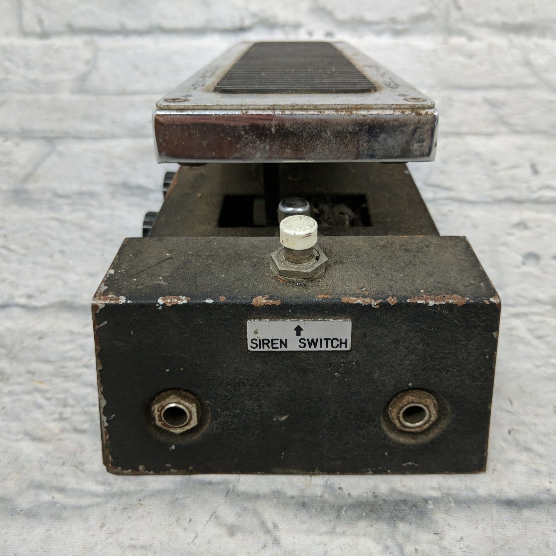 siren pedals Vintage Shin-ei Companion Siren Effect Pedal