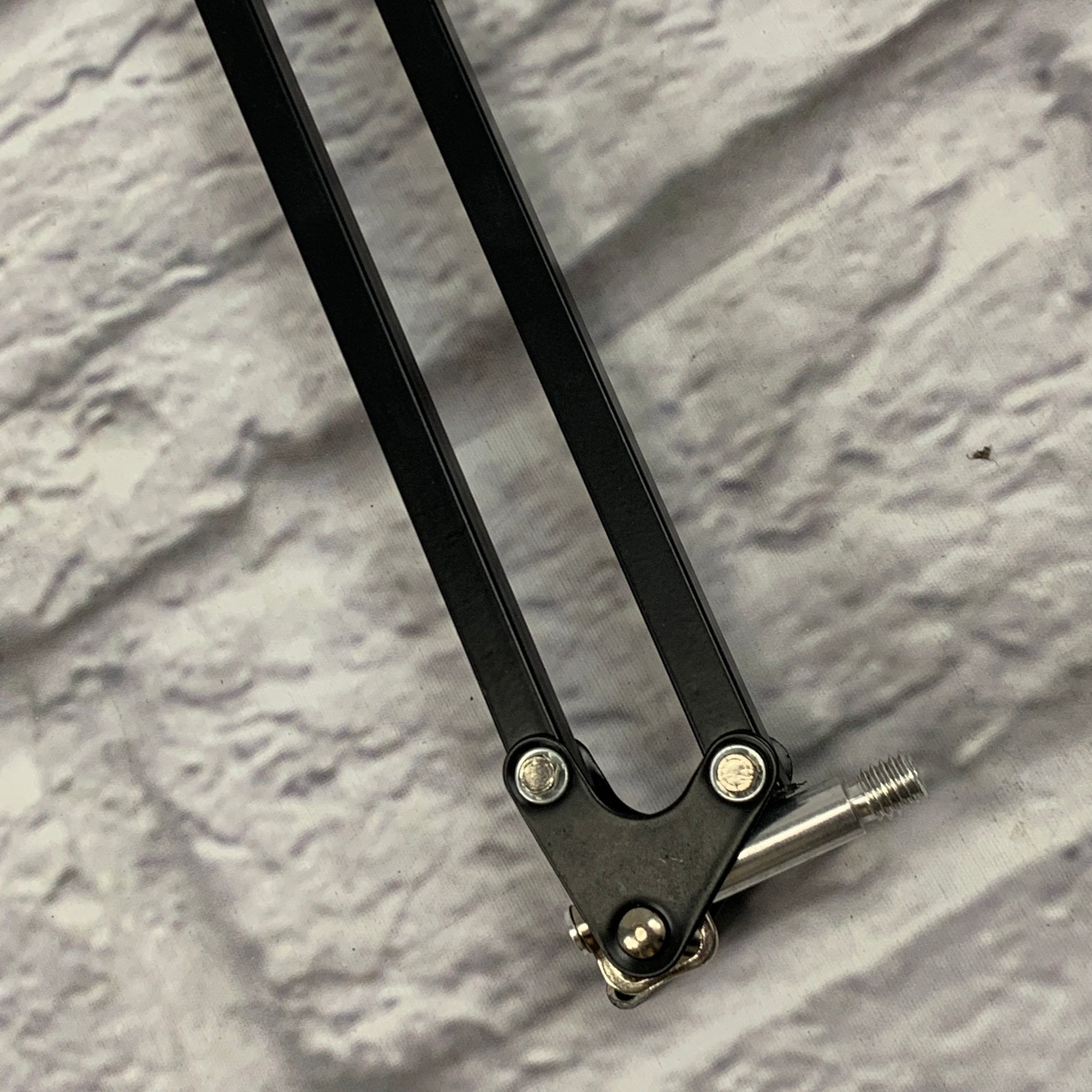 Adjustable Mic Arm w/ Desktop Clamp