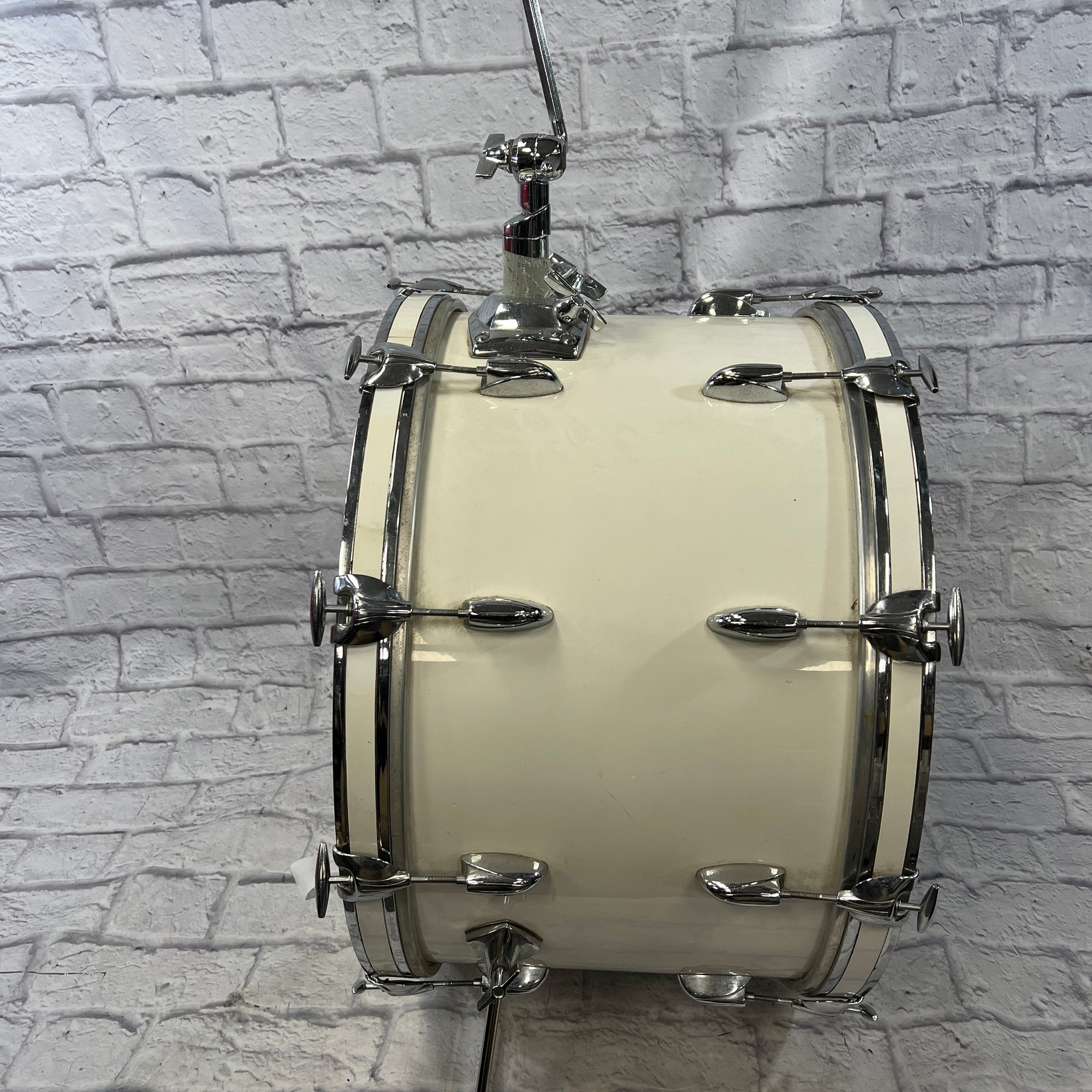 Gretsch Drop G 24 White Nitron Bass Drum