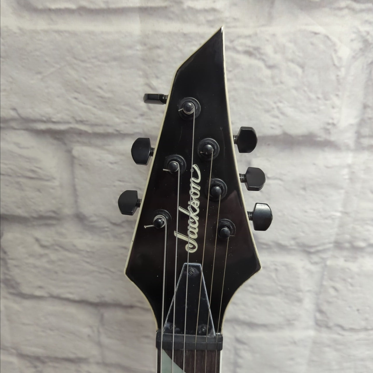 Jackson JS22 SC Monarkh Electric Guitar White