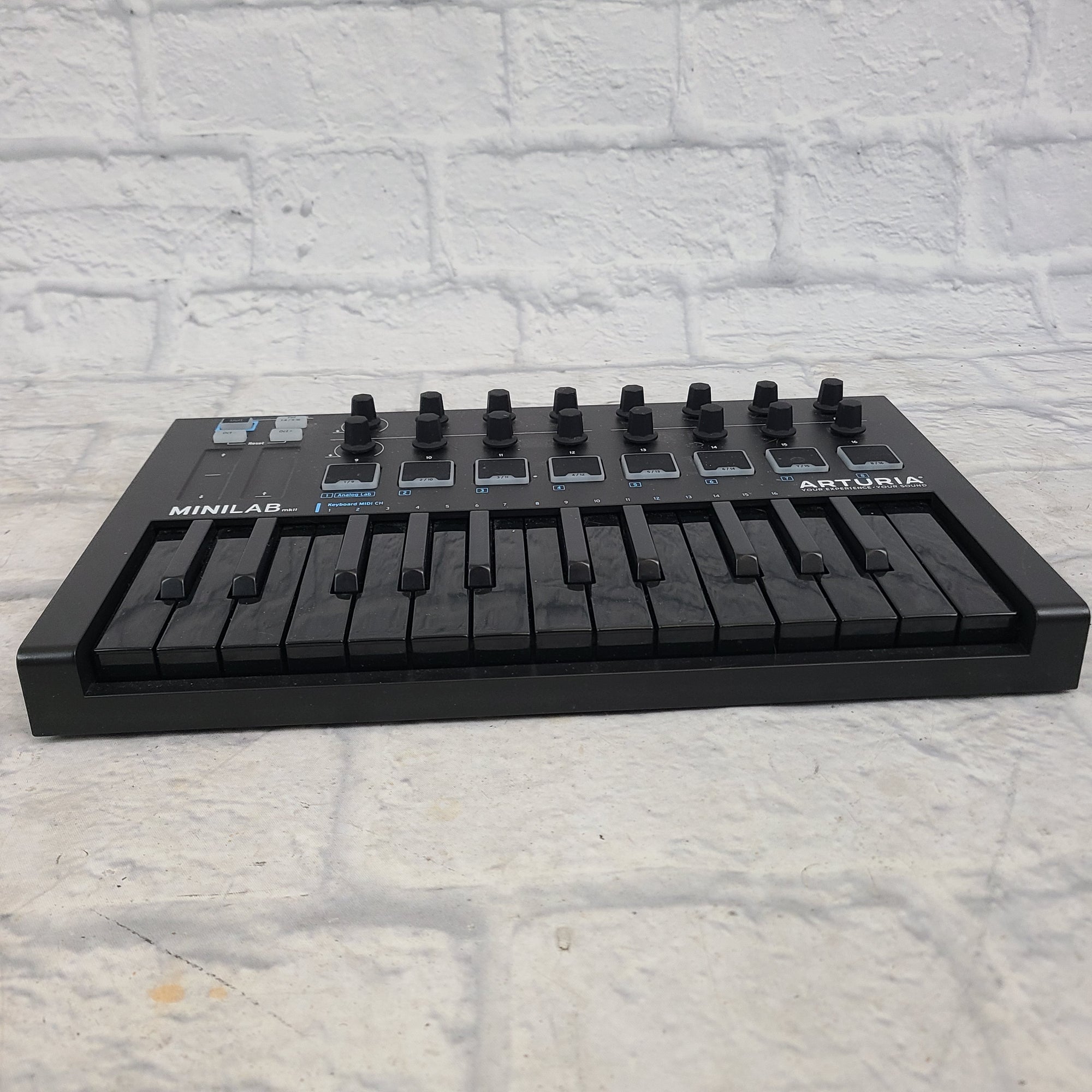 Arturia Minilab MKII Midi Controller