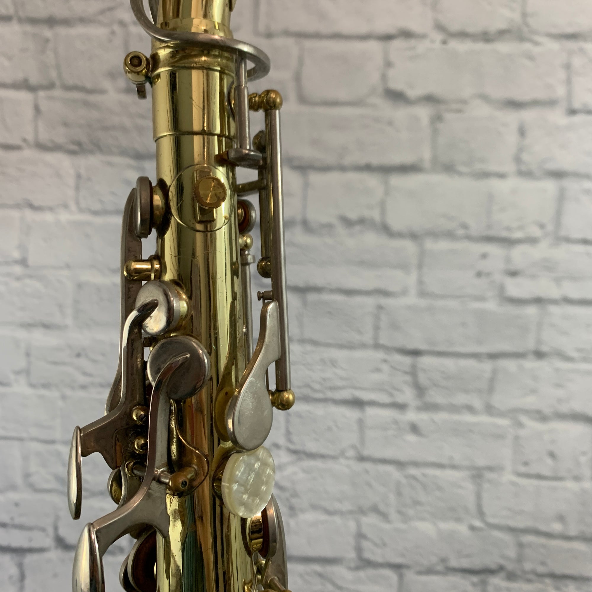 Elkhart Eb アルトサックス Buesher Elkhart Professional EB Alto Saxophone w/ Case