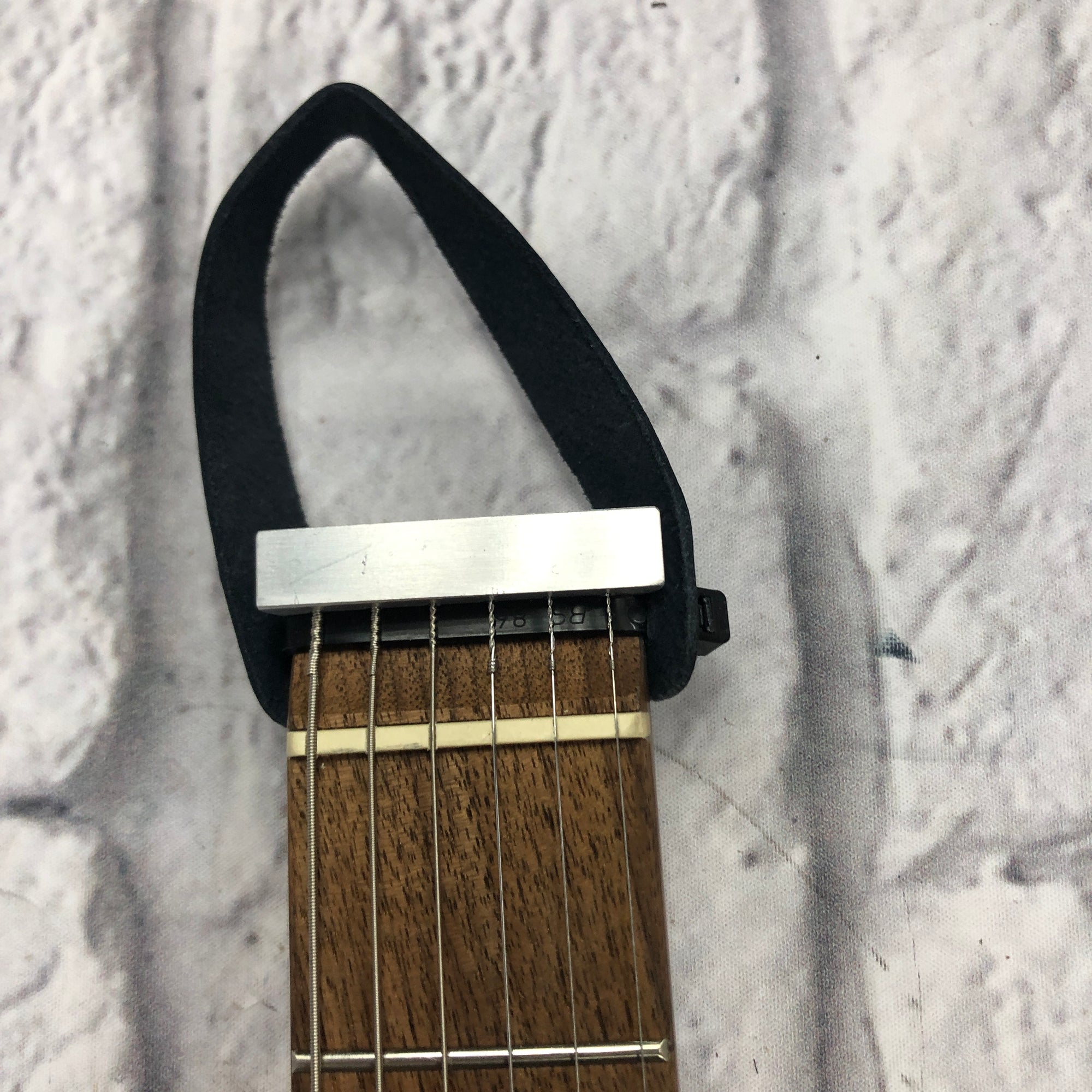 Traveler Ultra-Light White Electric Guitar