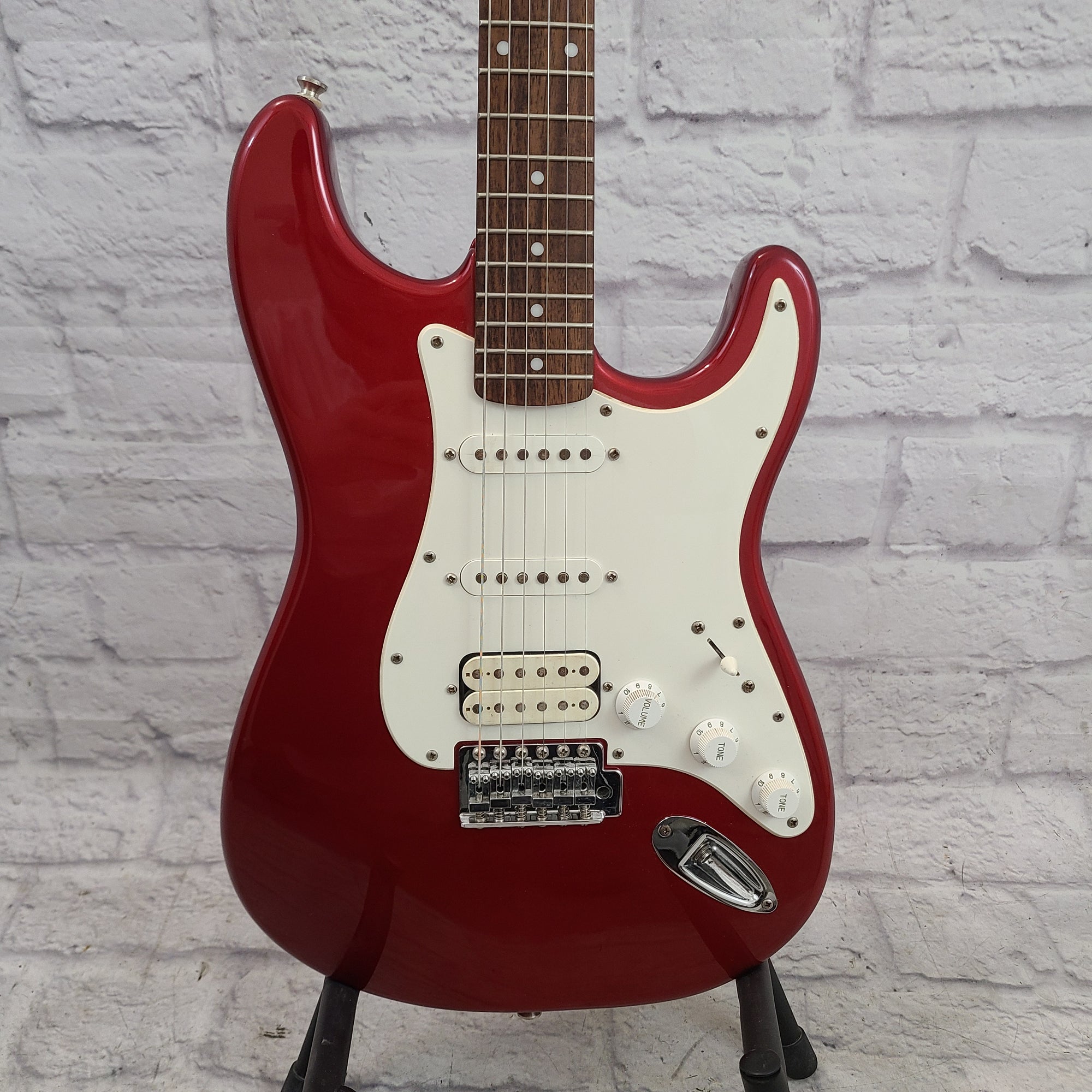 Squier Affinity Series HSS Stratocaster Electric Guitar