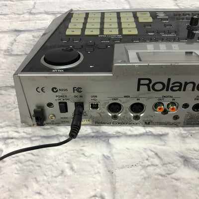 Roland SP-606 Sampling Workstation with Power Supply - Evolution Music