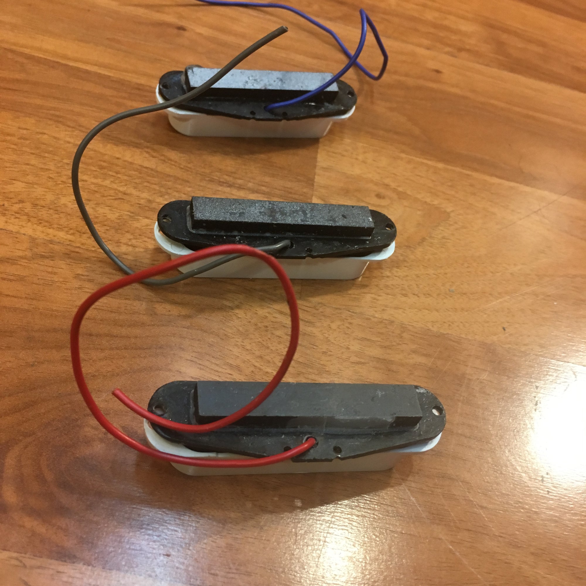 Unknown Strat Single Coil Pickup Set White