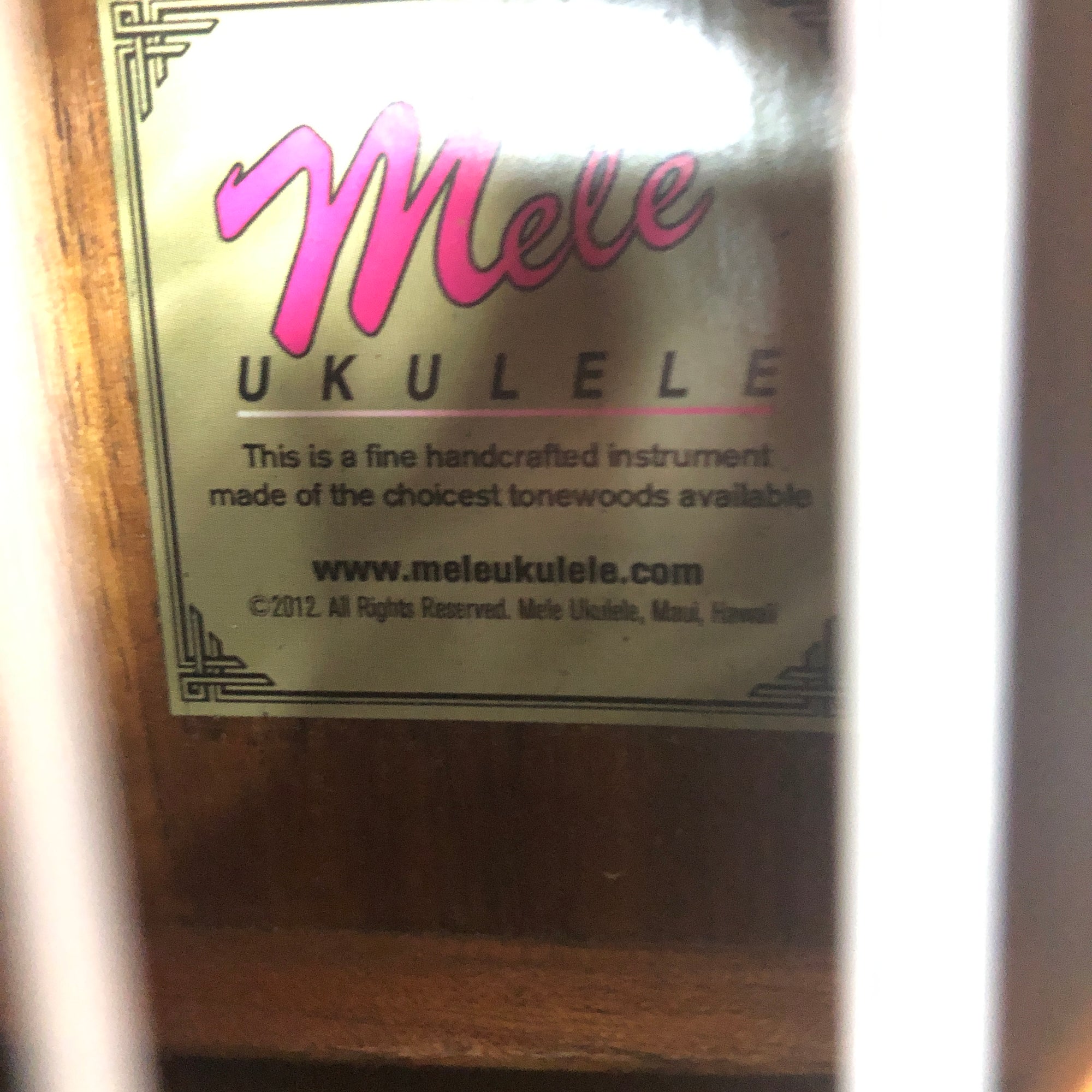 Mele Mahogany Standard Concert Pineapple Ukulele