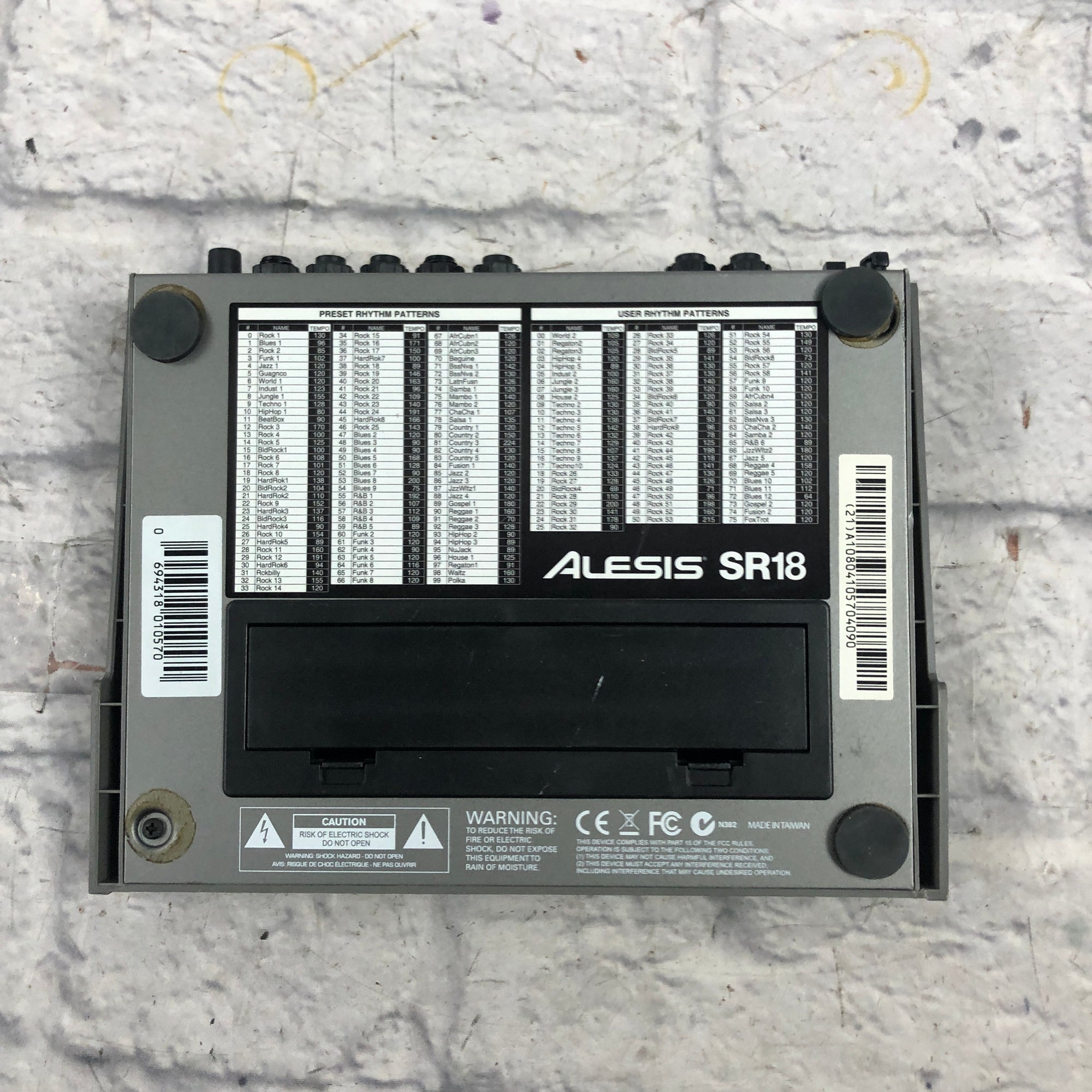 Alesis SR18 Drum Machine