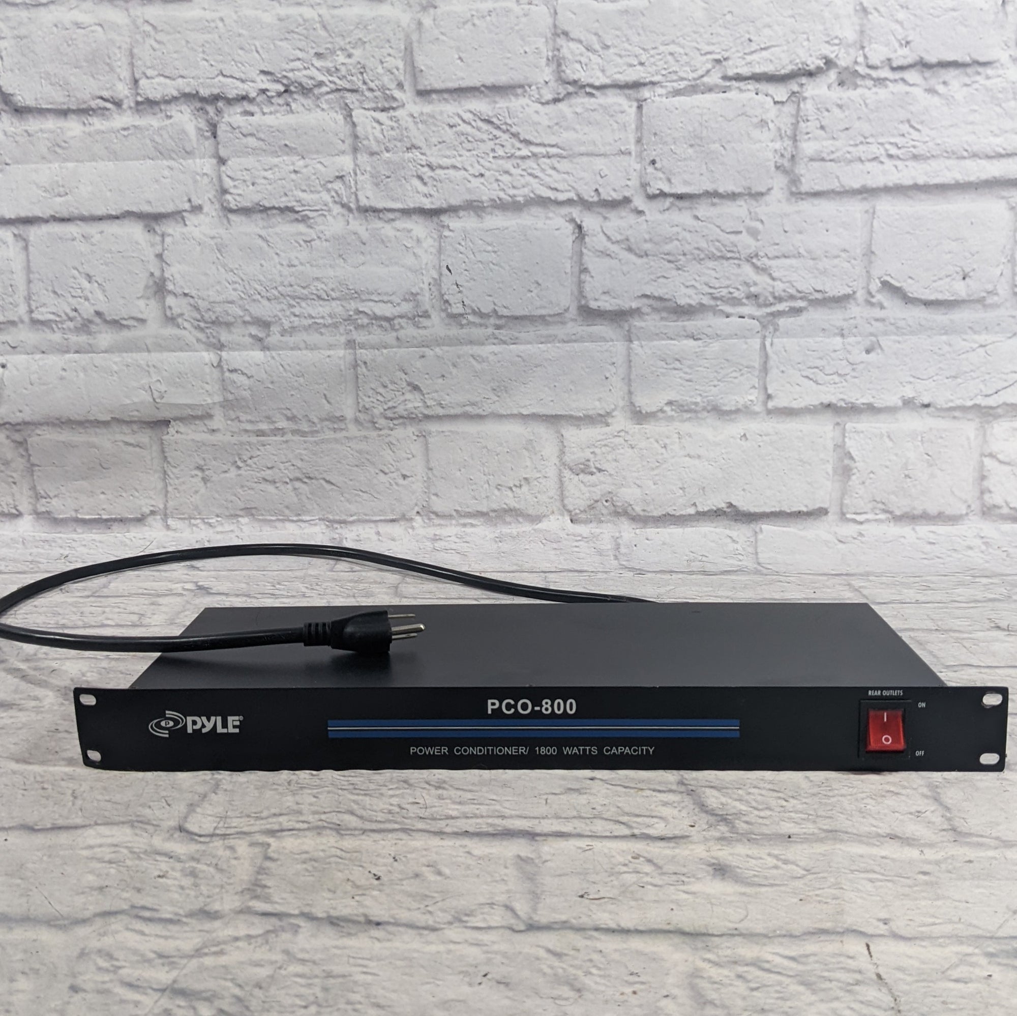 Pyle Pro PCO-800 Power Conditioner