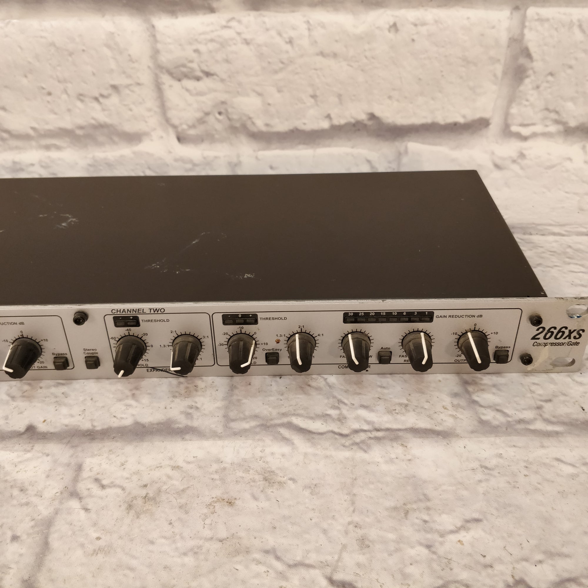 DBX 266XS Stereo Compressor Limiter & Noise Gate Dynamics Processor