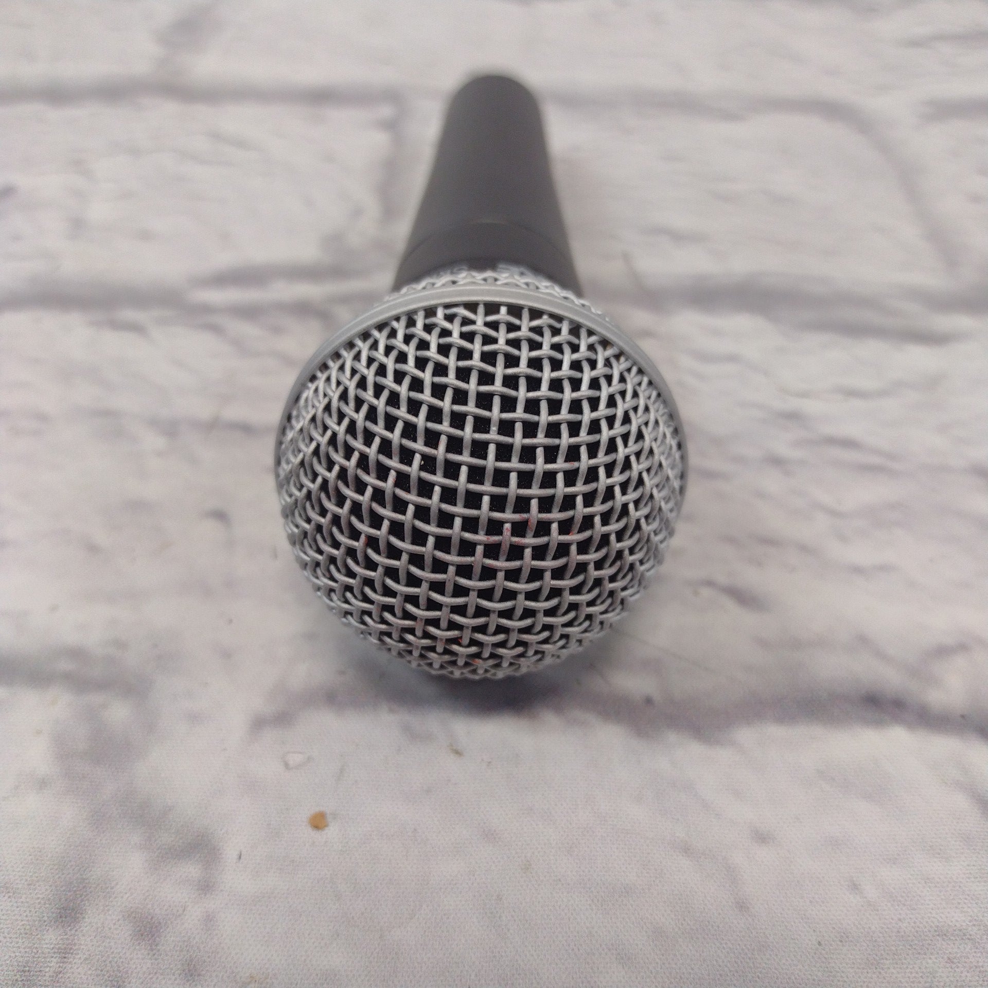 Shure SM58 w/ Box Microphone