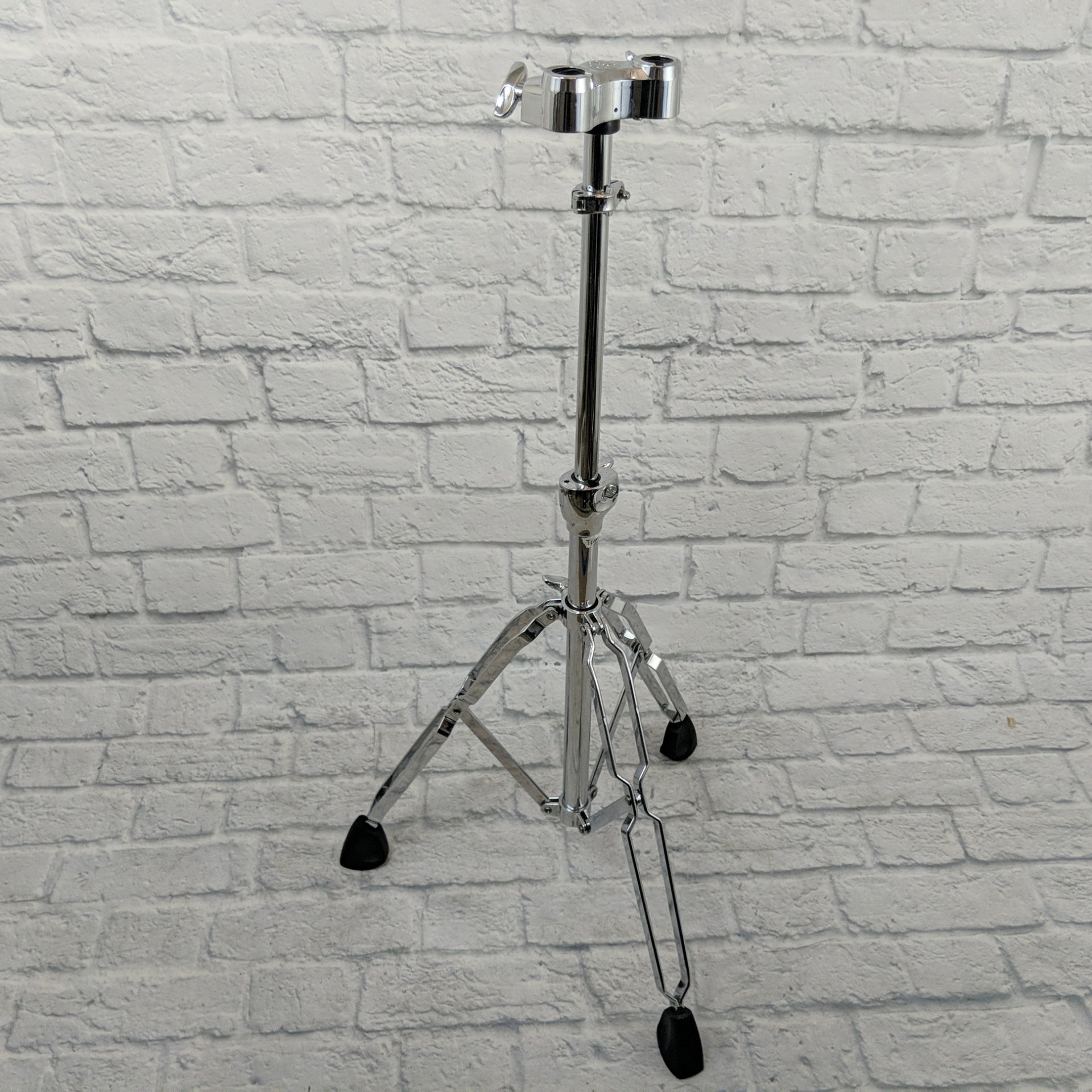 Sakae WTS200D Double Braced Double Tom Stand