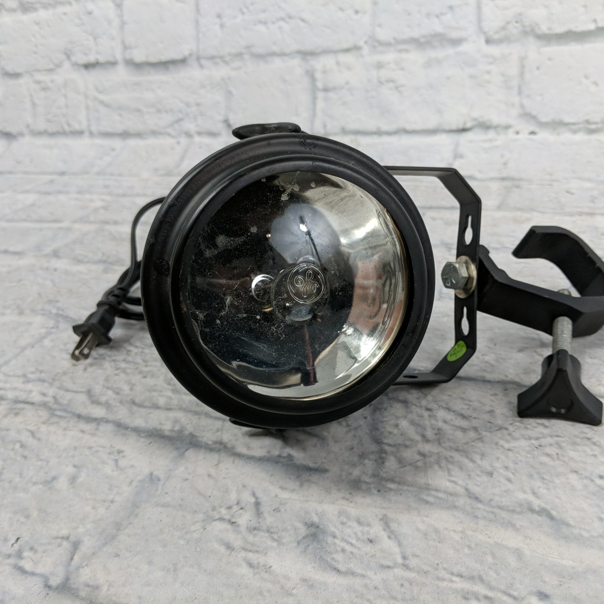American DJ PL-1000 Pinspot Mini Par DJ Light Fixture