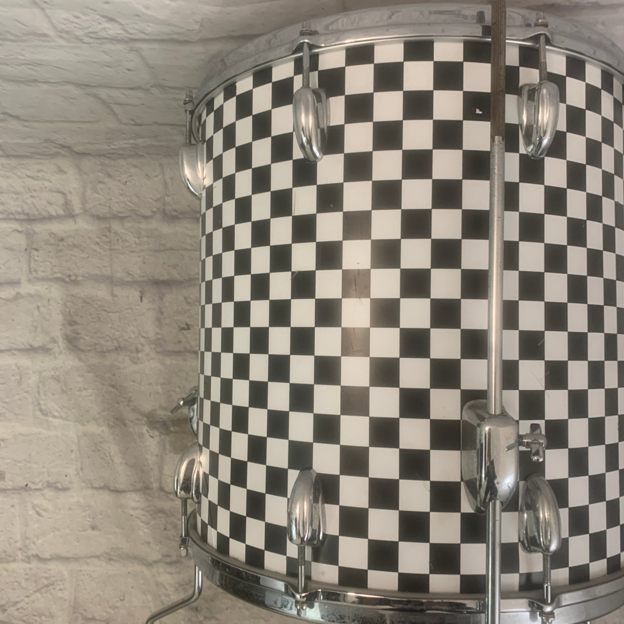 Slingerland 16" x 14" Floor Tom