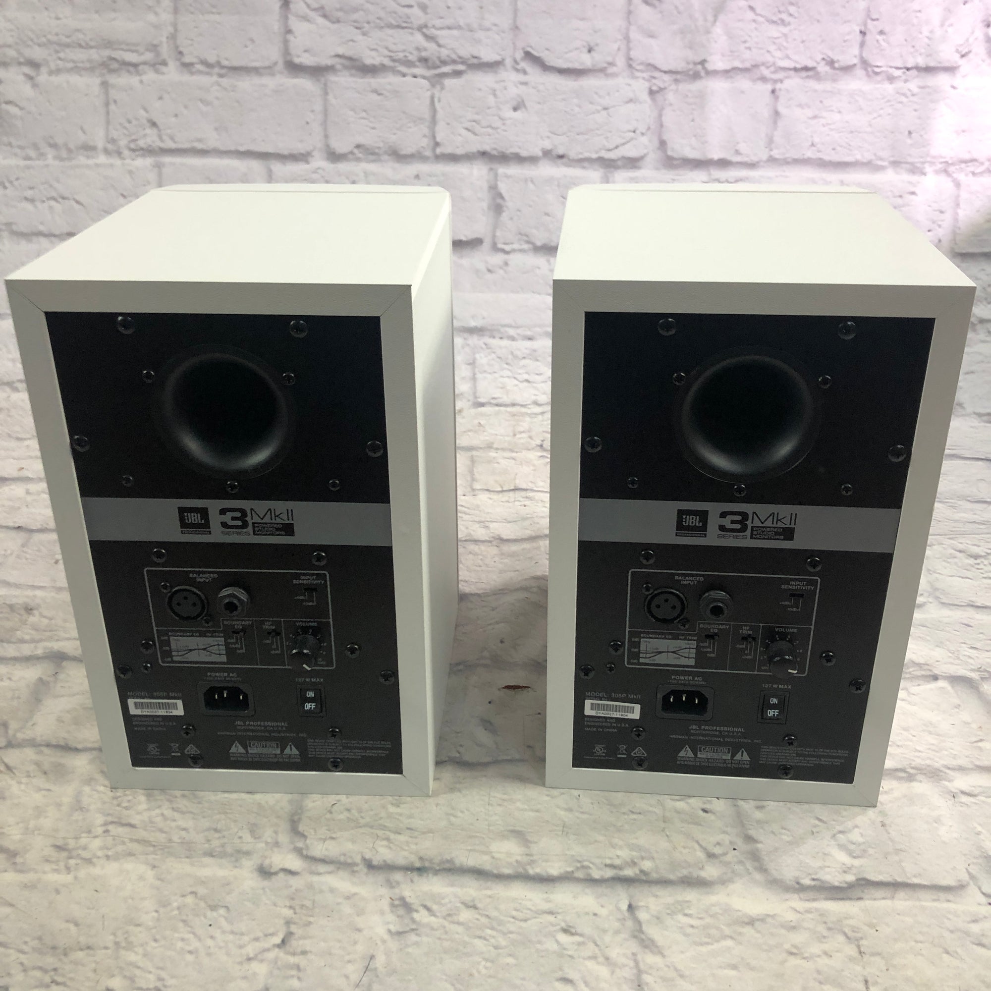 JBL 305P mkII Studio Monitor Pair White