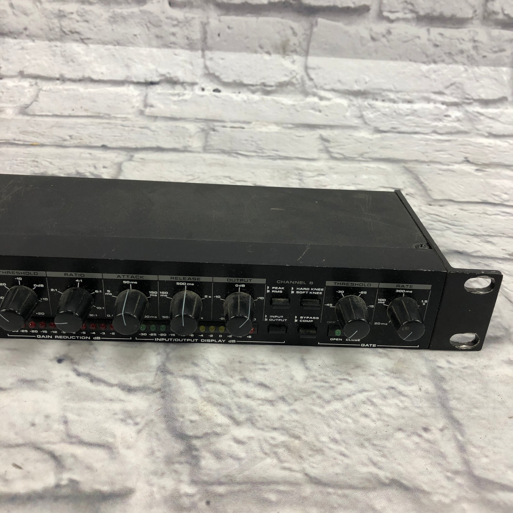 Alesis 3630 Rack Mount Compressor - Evolution Music