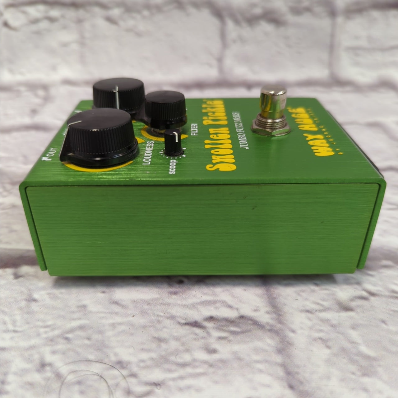 Way Huge Electronics Swollen Pickle mkIIS Fuzz Pedal