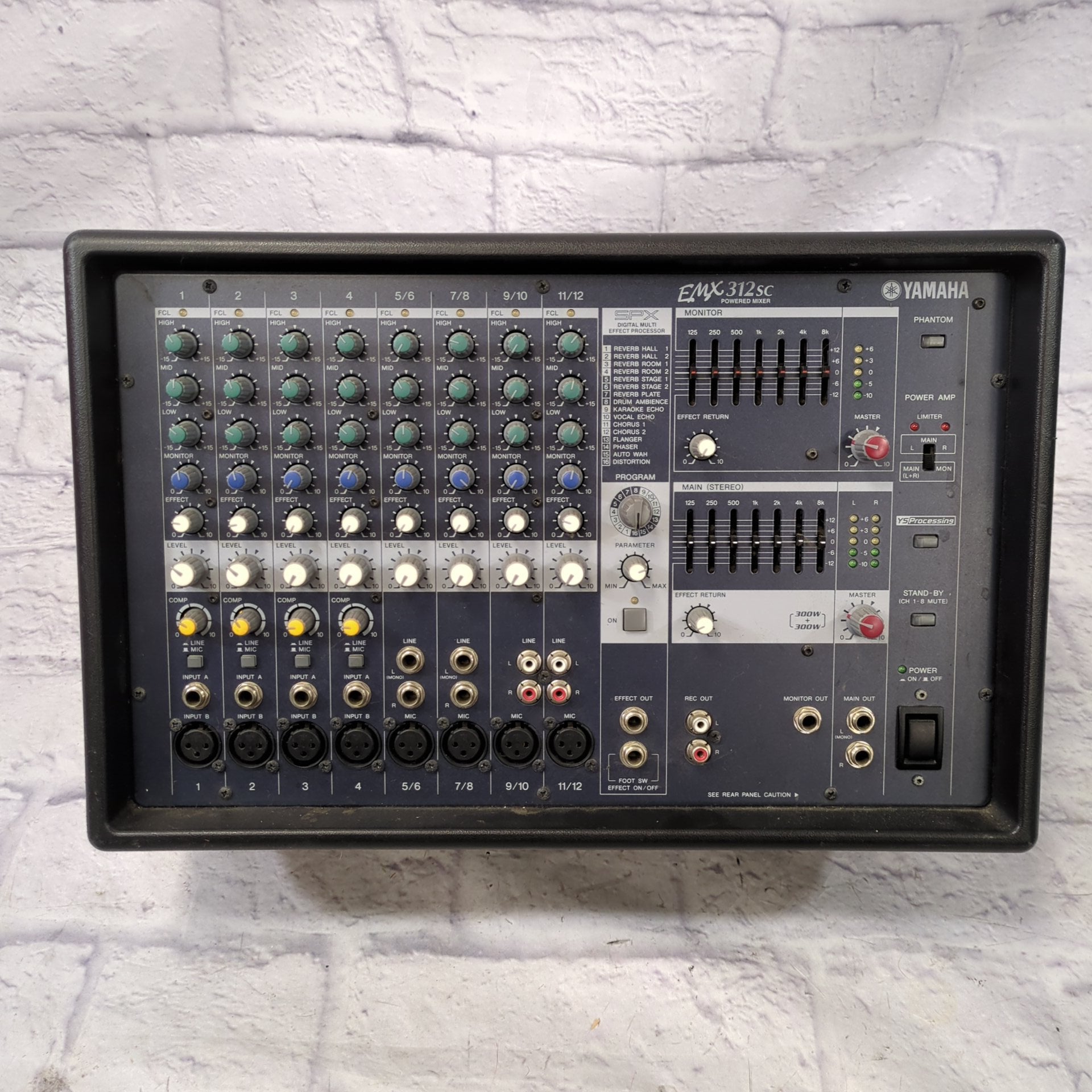 Yamaha EMX 312sc Mixer
