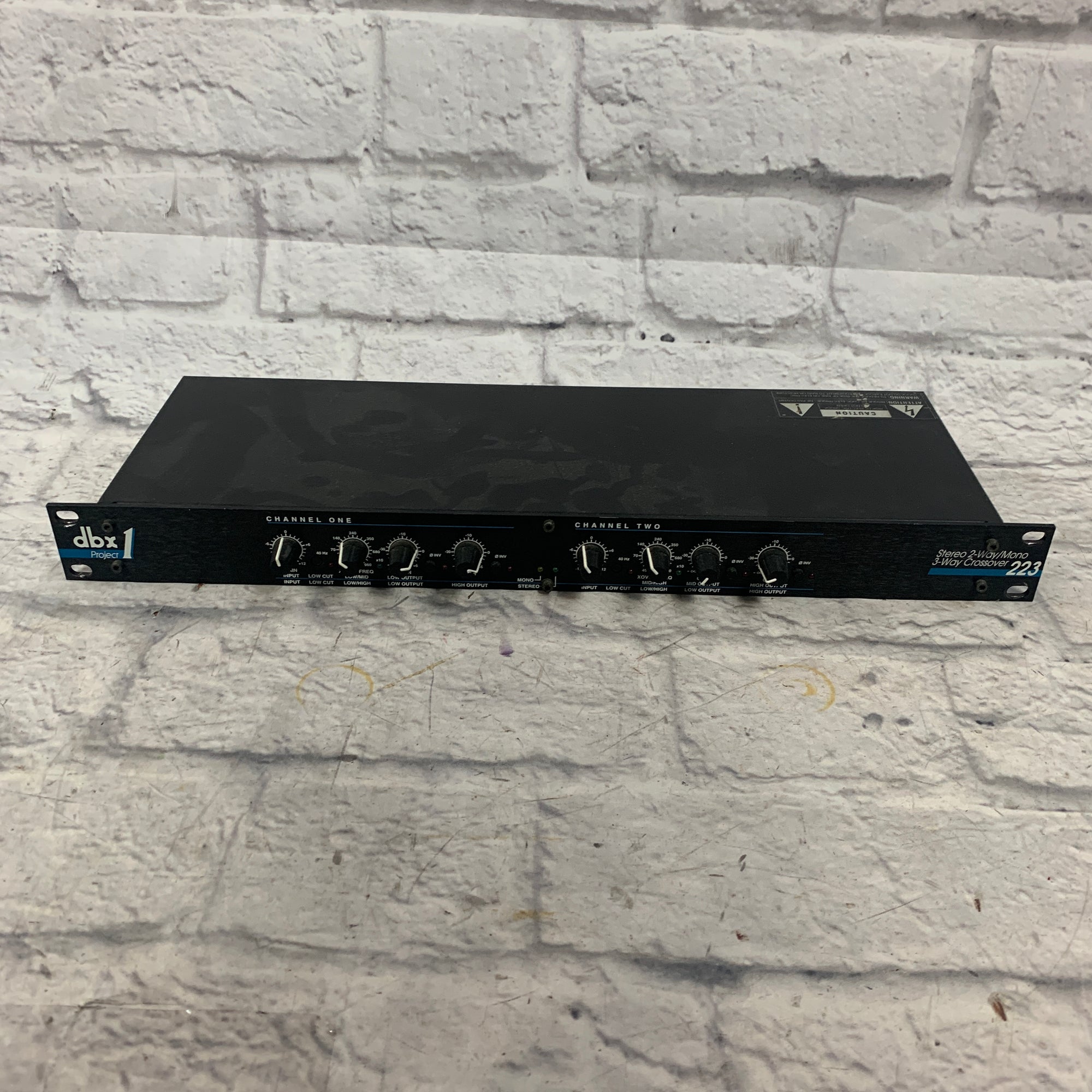 DBX Project 1 223 Stereo/Mono Crossover