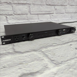 Furman PL-PLUS C Power Conditioner w/ Voltmeter