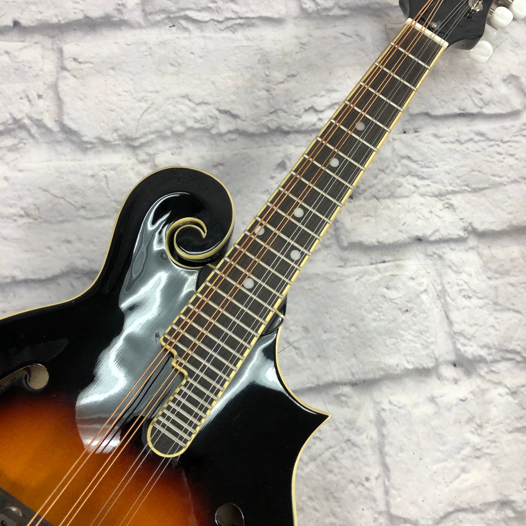 Loar LM520VS F Style Mandolin