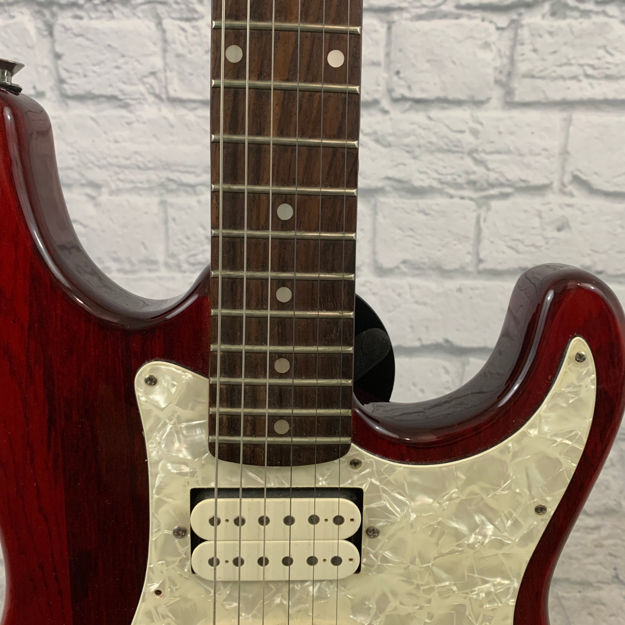 Hamer Slammer HSH Stratocaster Transparent Red