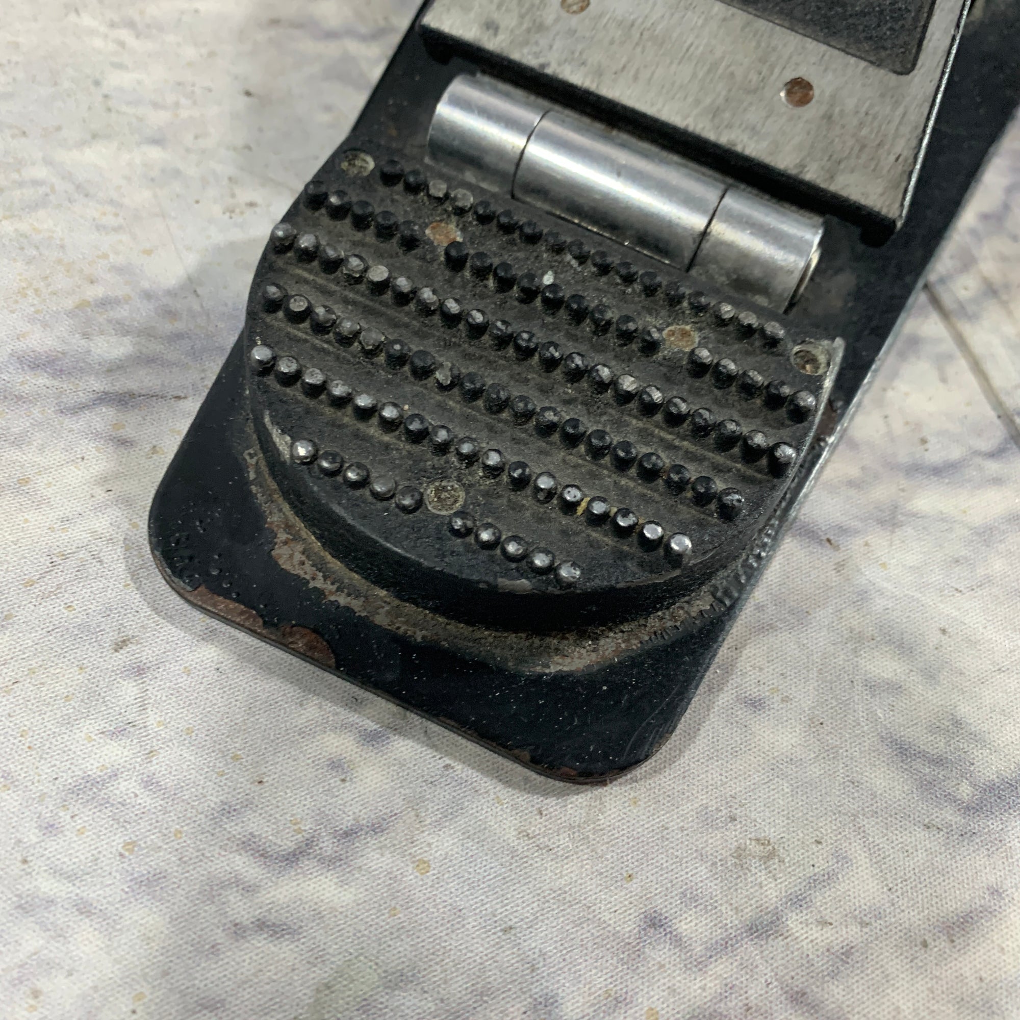 DW 3000 Single Kick Pedal w/ soft bag