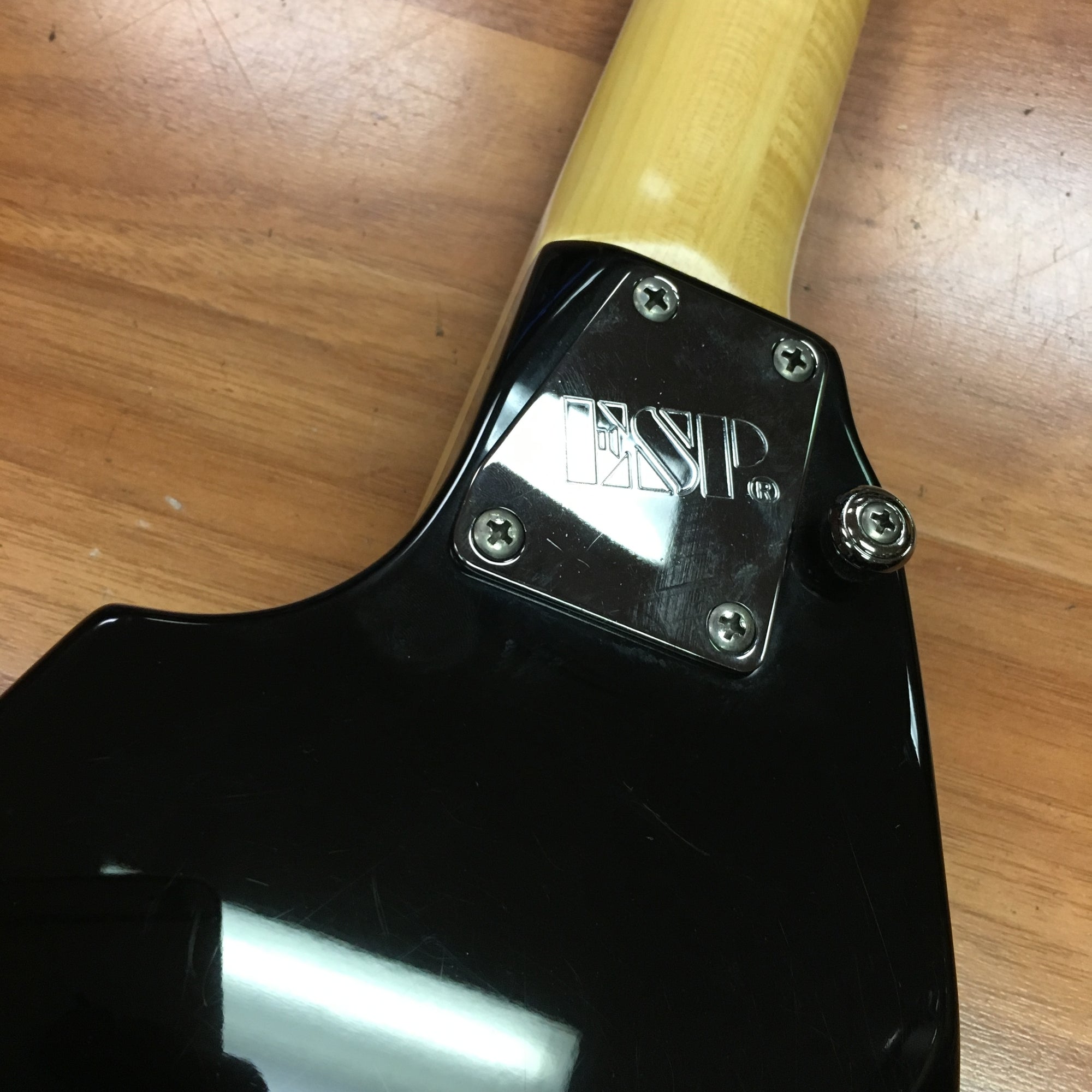 LTD Alexi-200 V Floyd Rose EMG