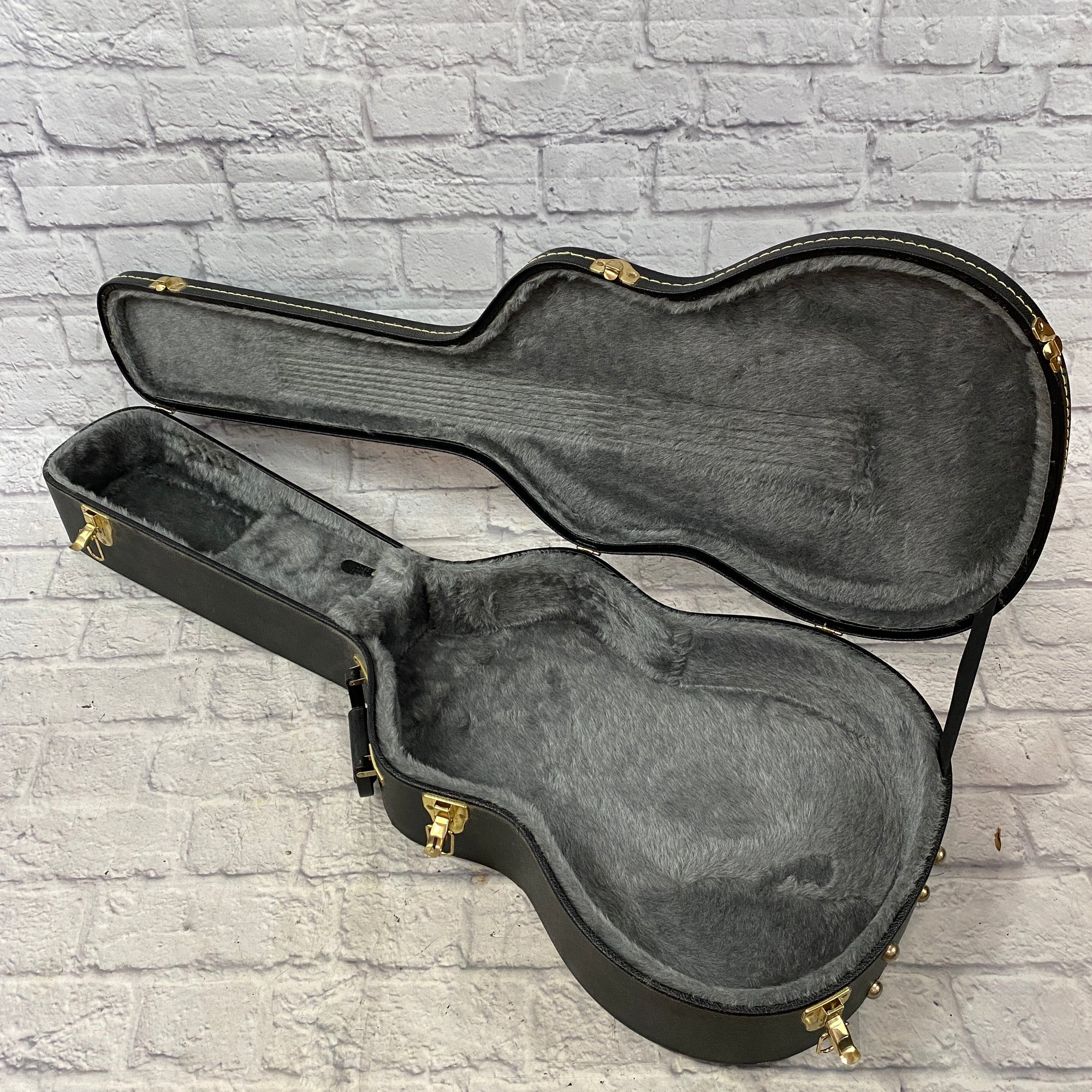 Unknown Black Canada Classical Acoustic Hard Case