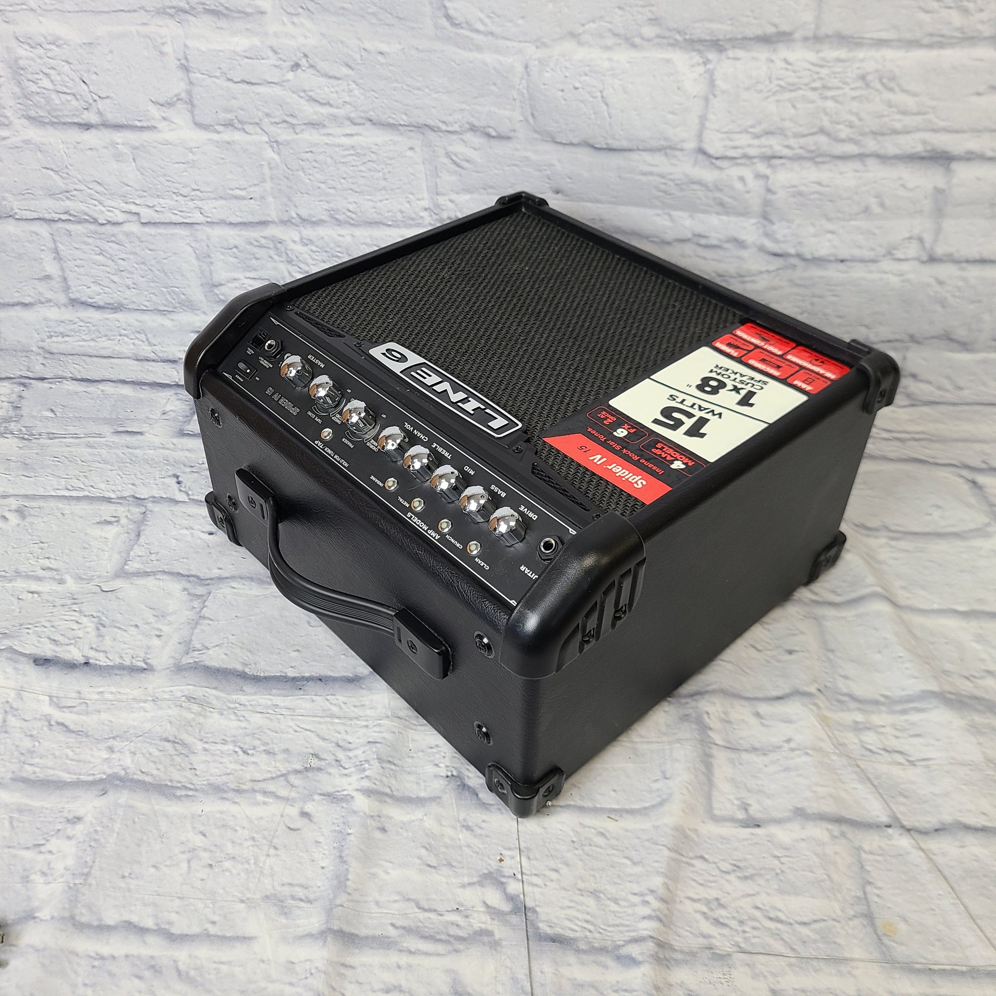 Line 6 Spyder IV 15 Guitar Combo Modeling Amp