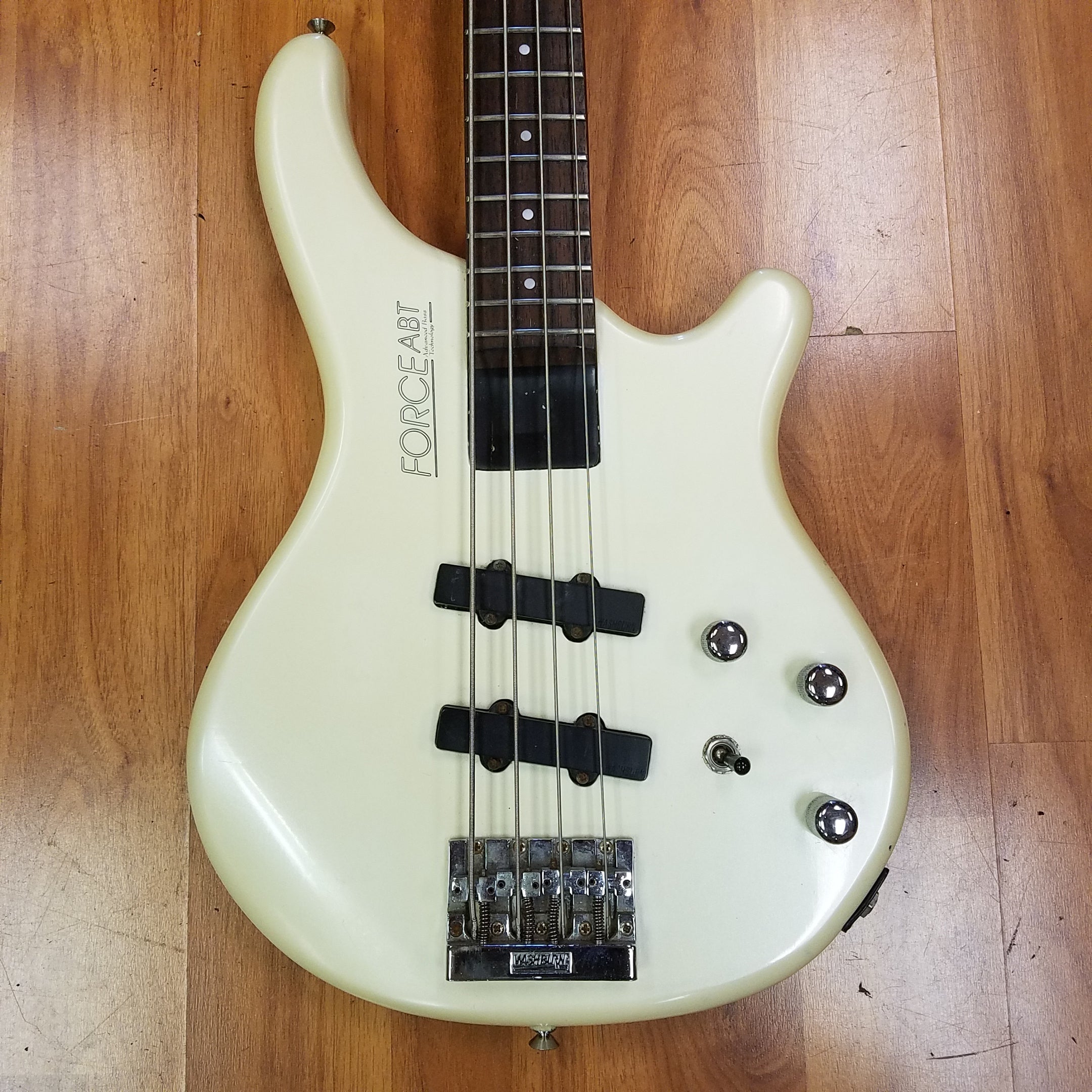 Washburn Force Abt B 10 4 String Bass As Is Evolution Music