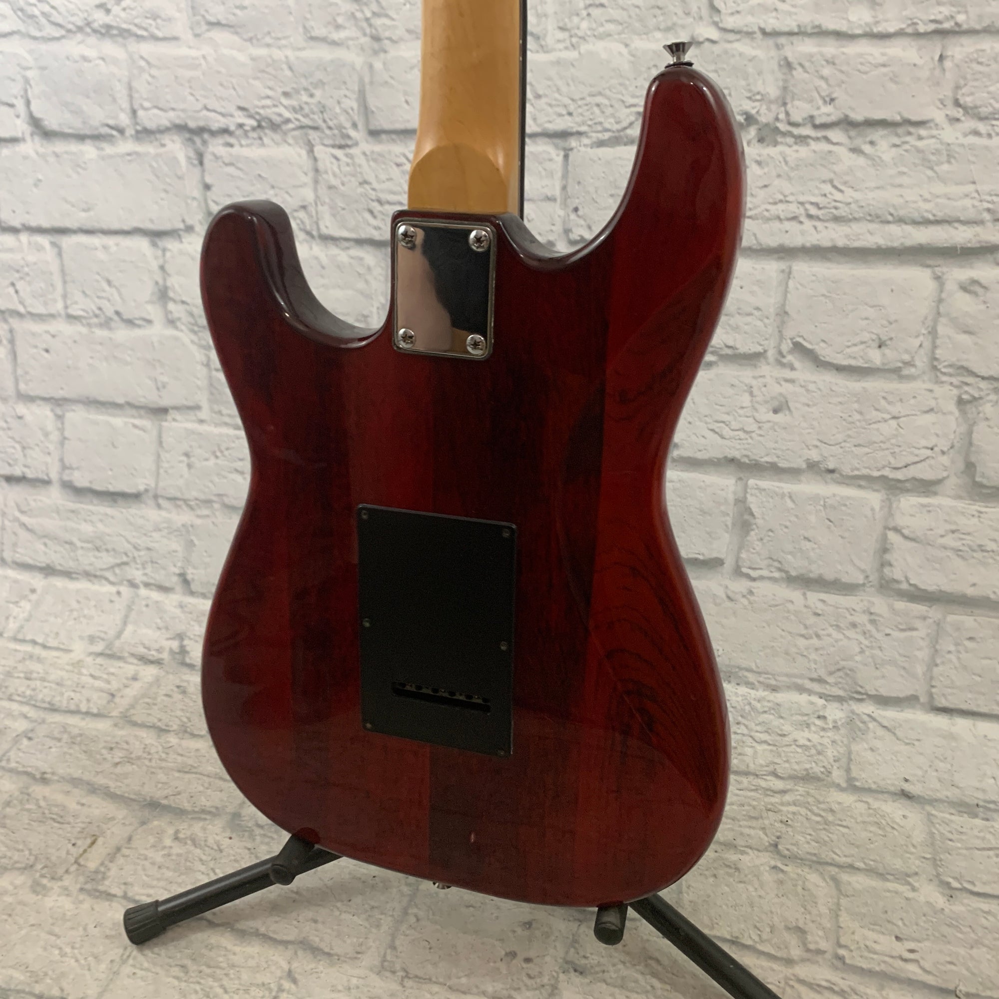 Hamer Slammer HSH Stratocaster Transparent Red