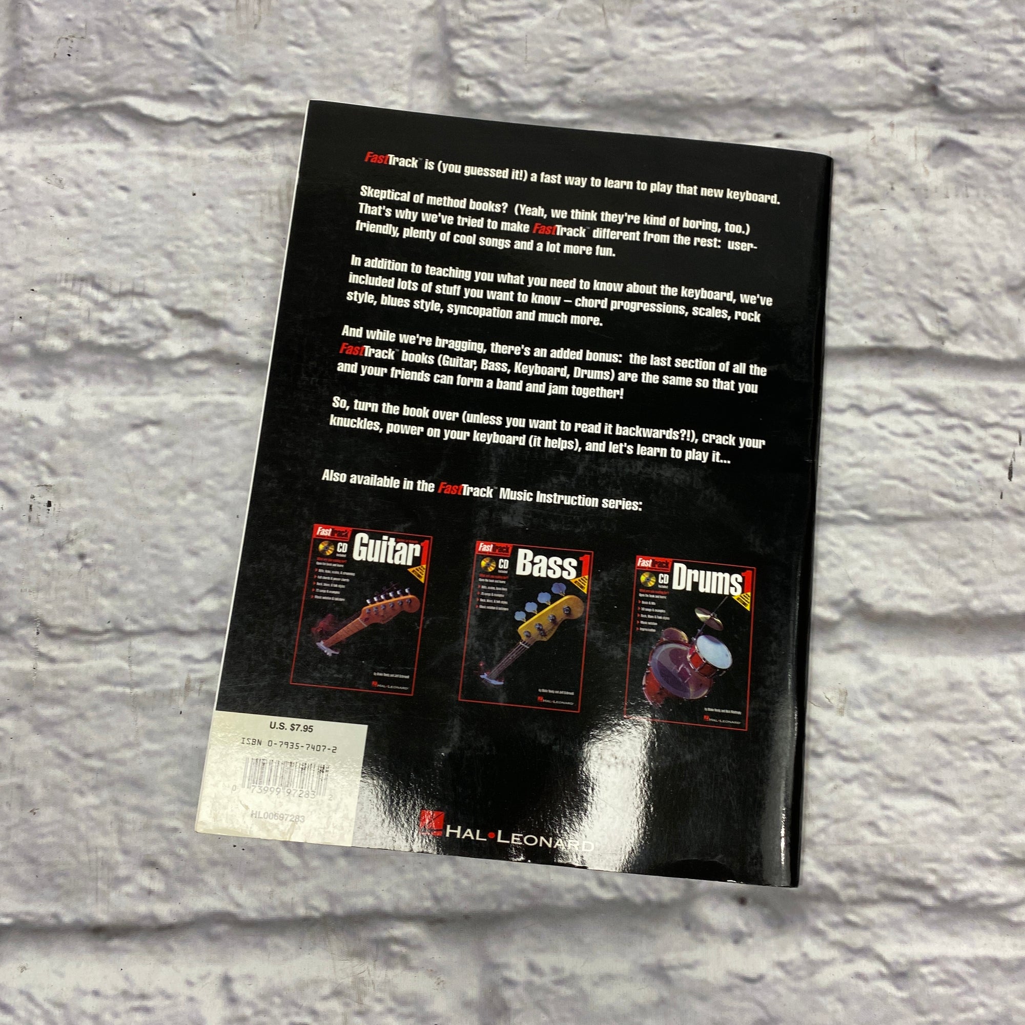 Hal Leonard FastTrack Music Instruction Keyboard 1 Book