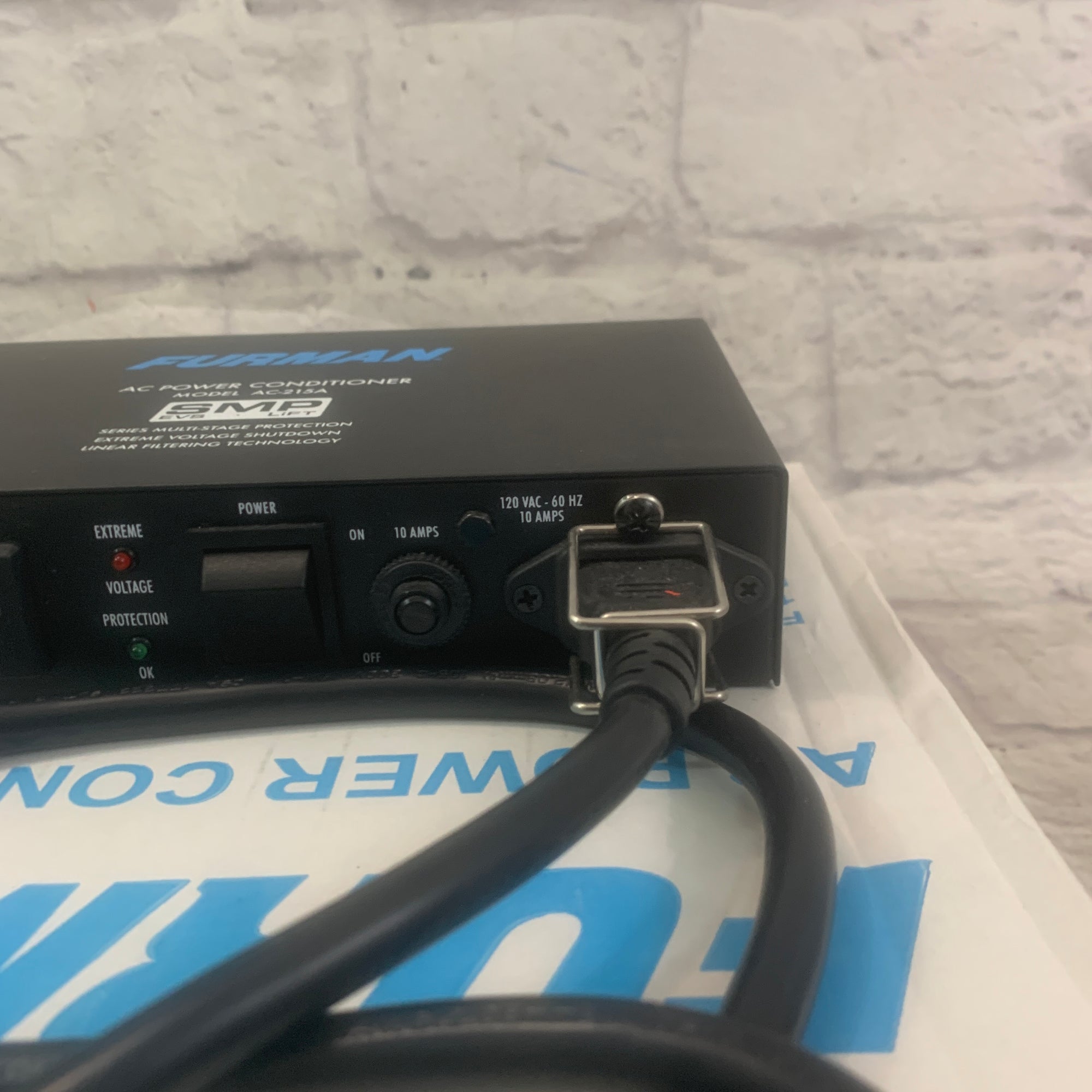 Furman AC-215A Power Amp