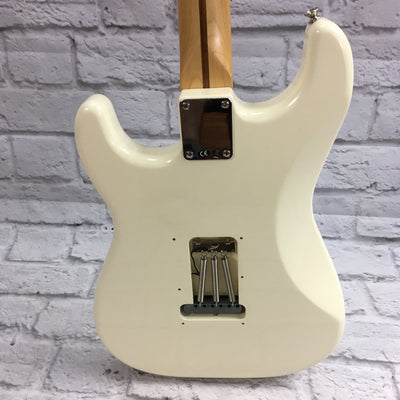 2014 Fender White Mexican Stratocaster