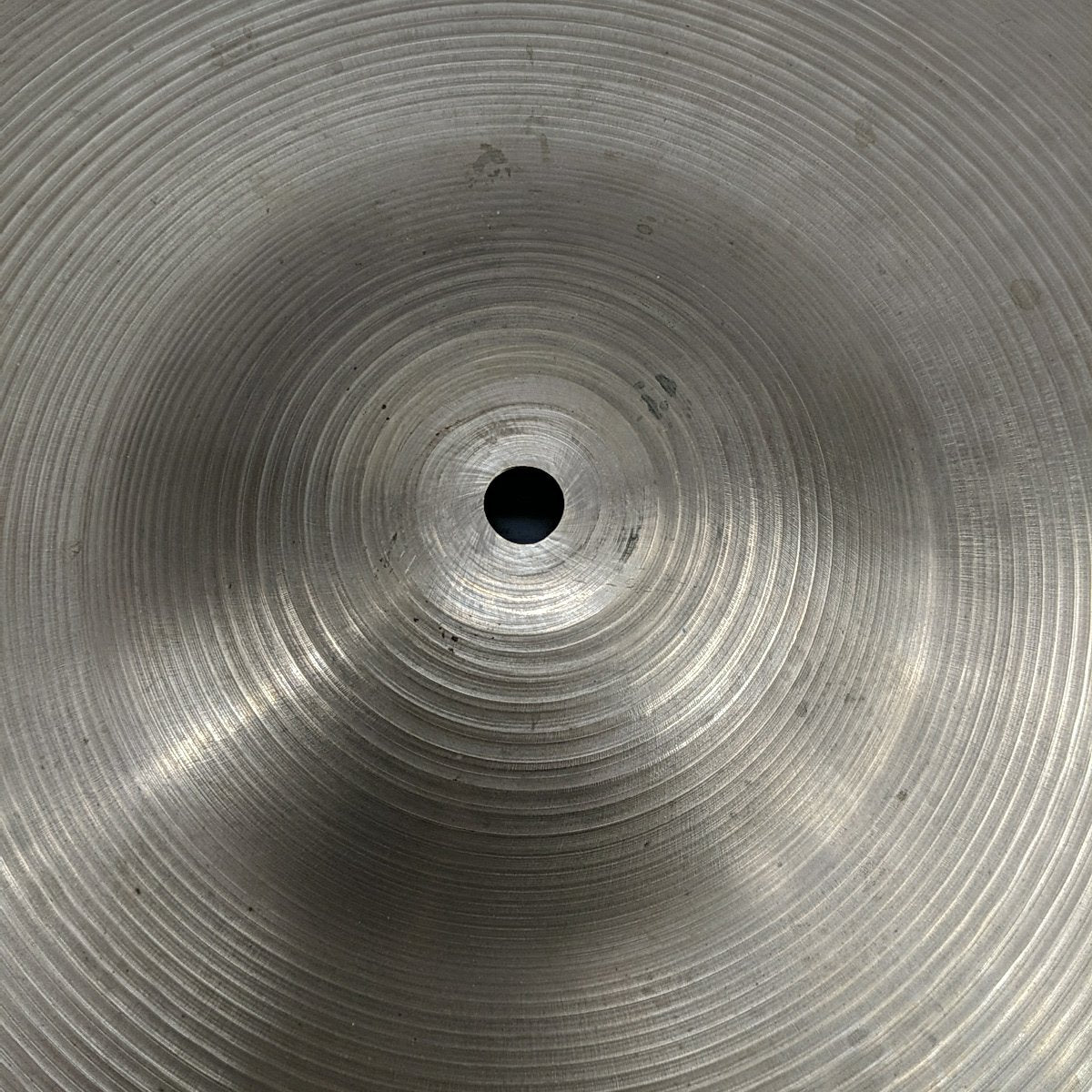 Zildjian Vintage 1960s 22 Ride Cymbal 3100g - Evolution Music