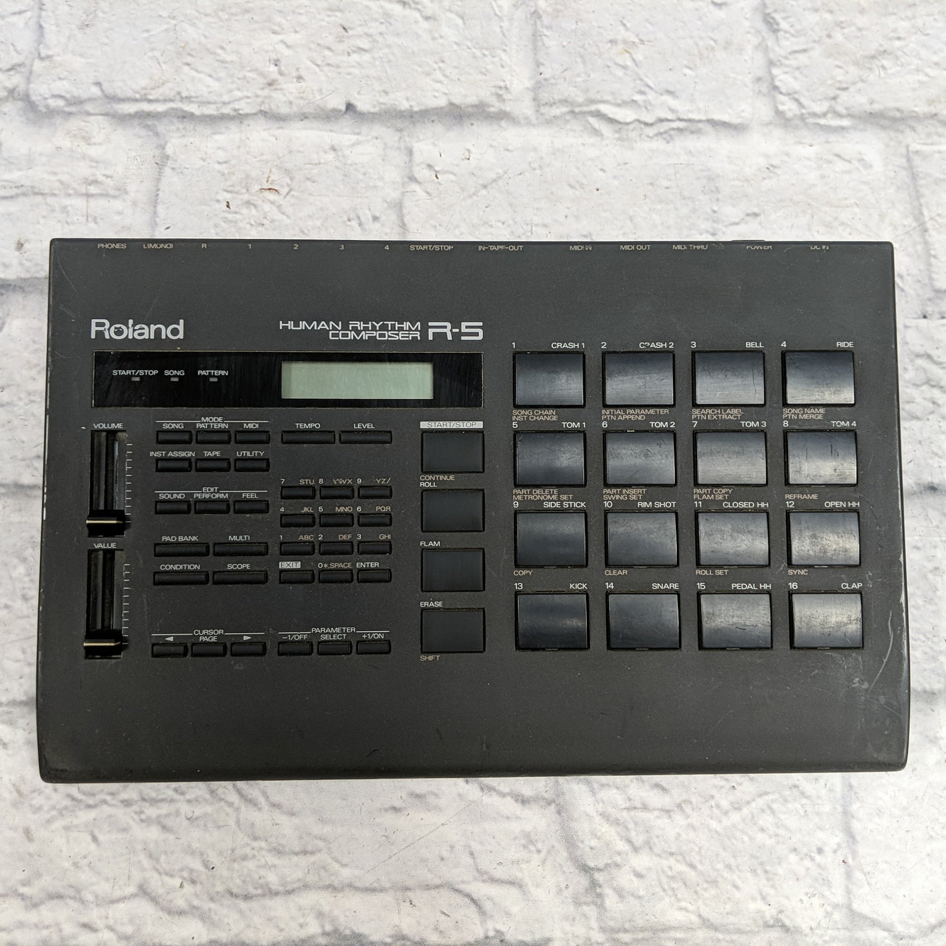 Roland R5 Electronic Drum Machine with Power Supply - Evolution Music