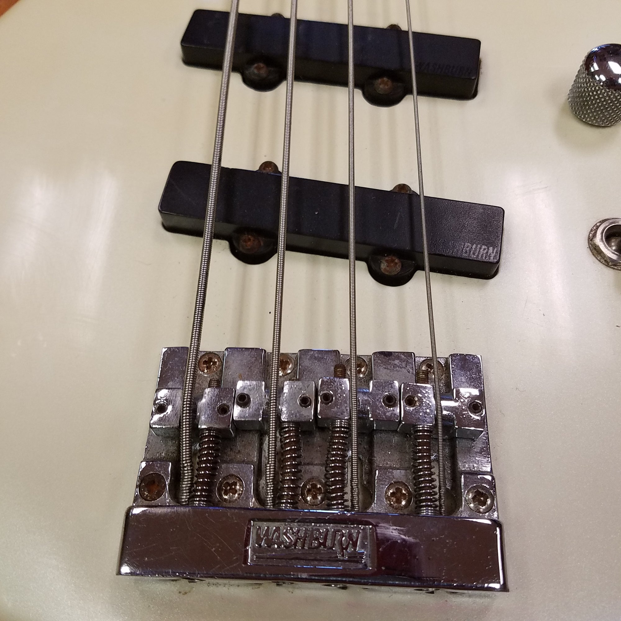 Washburn Force Abt B-10 4-String Bass As-Is - Evolution Music