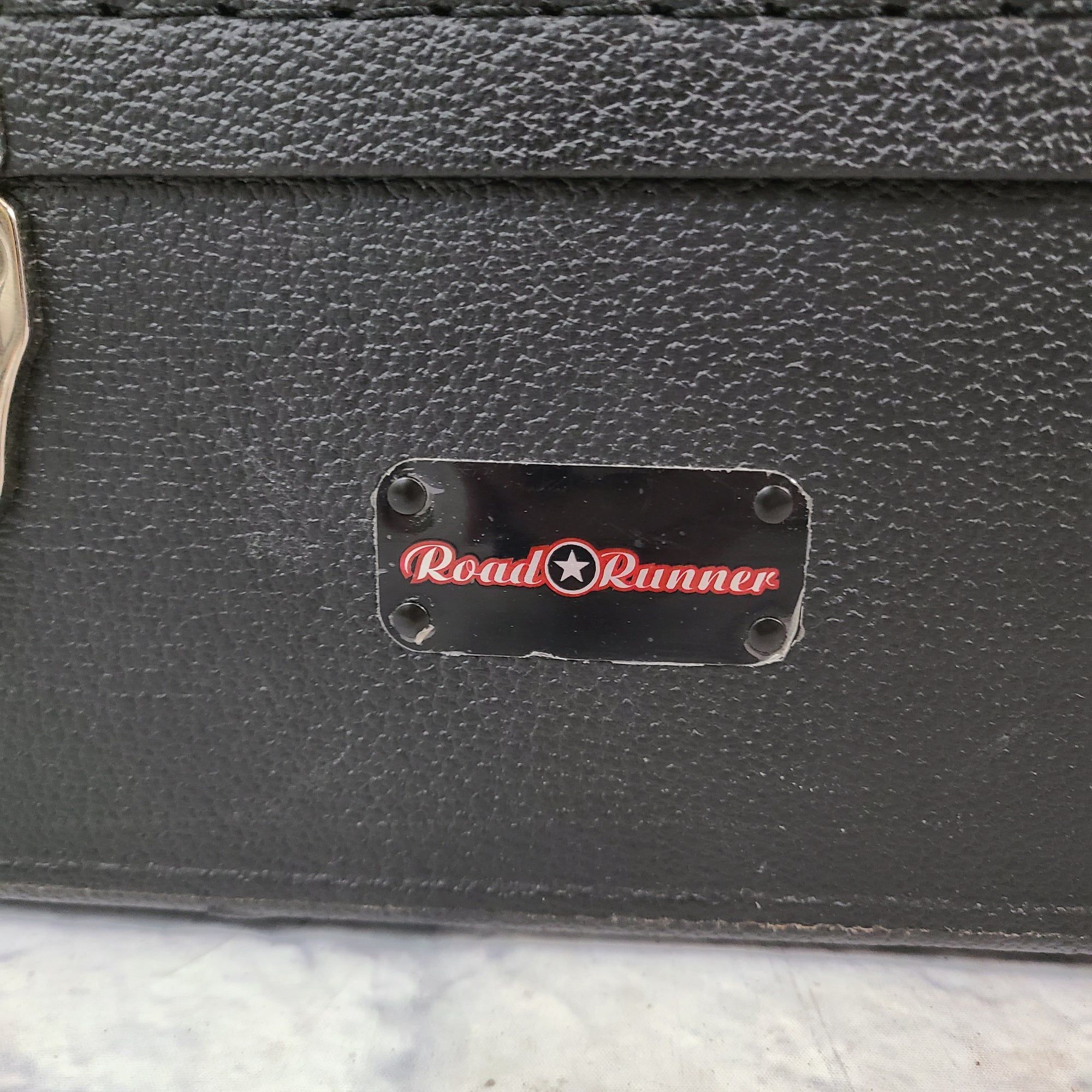 Road Runner Dreadnaught Acoustic Hard Case