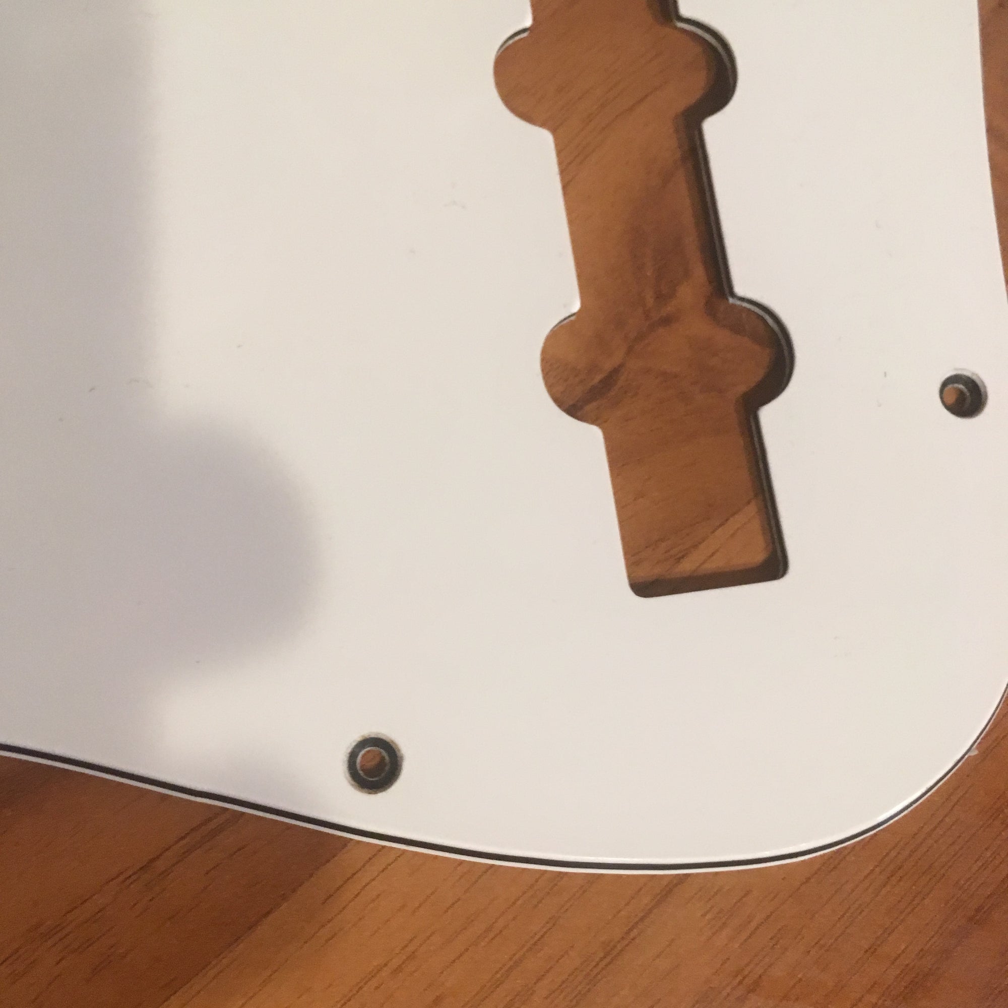 Bass Pickguard White (Single Pickup Slot)