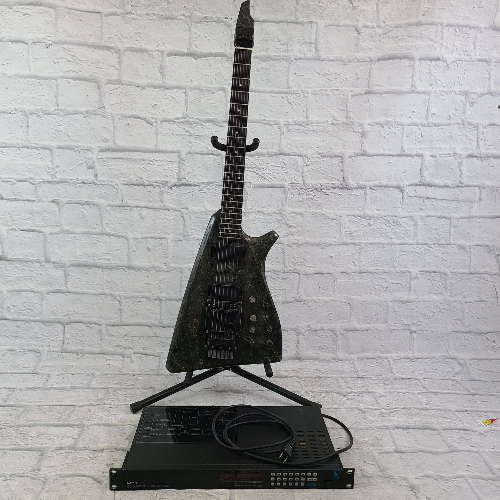 Ibanez IMG2010 X-ING Midi Guitar Electric Guitar w/ Guitar Controller and Case