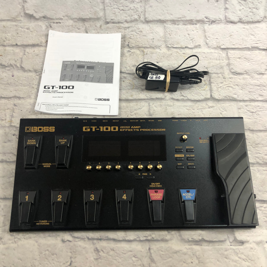 Boss GT-100 Multieffects Pedal