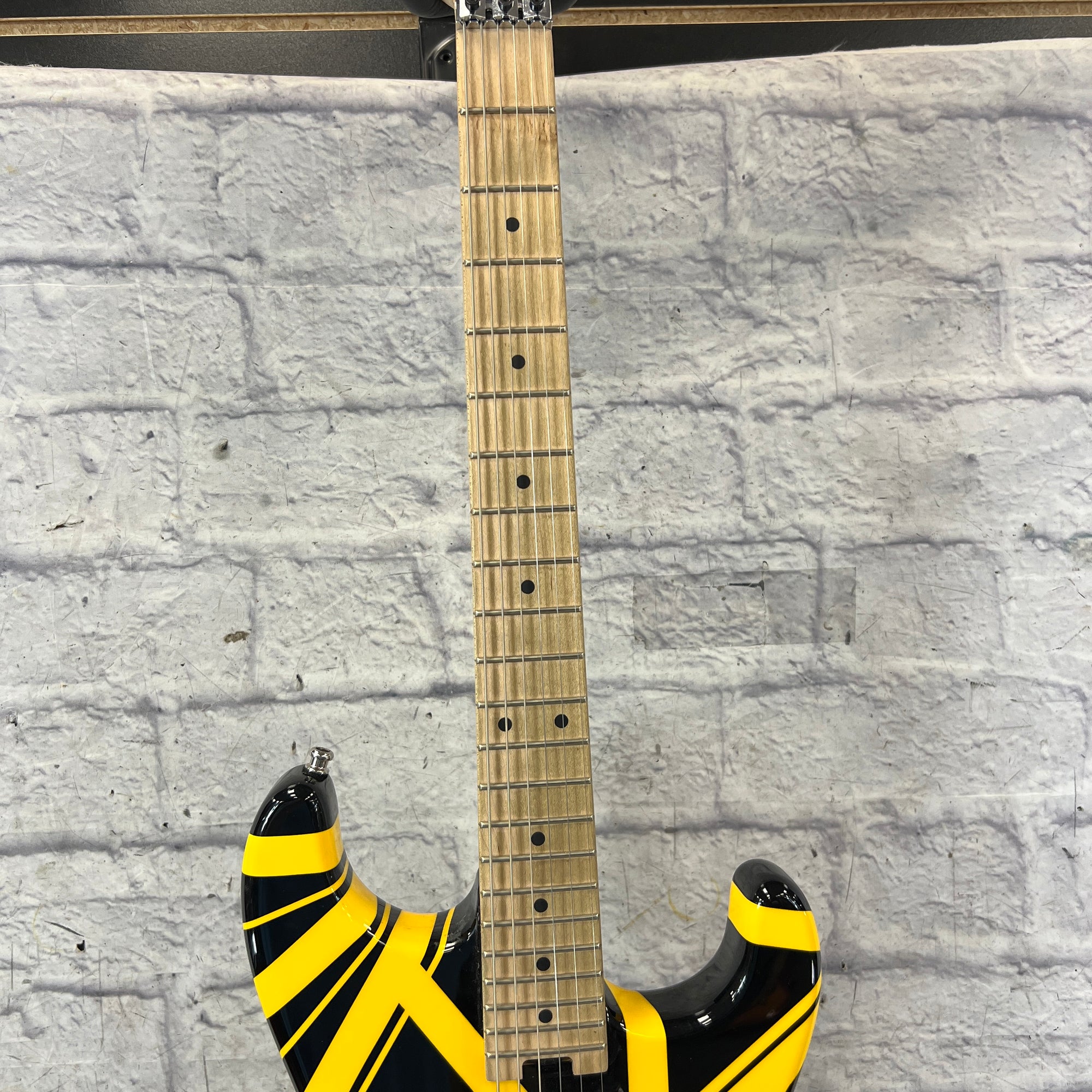 EVH Striped Series Black w Yellow Stripes Electric Guitar