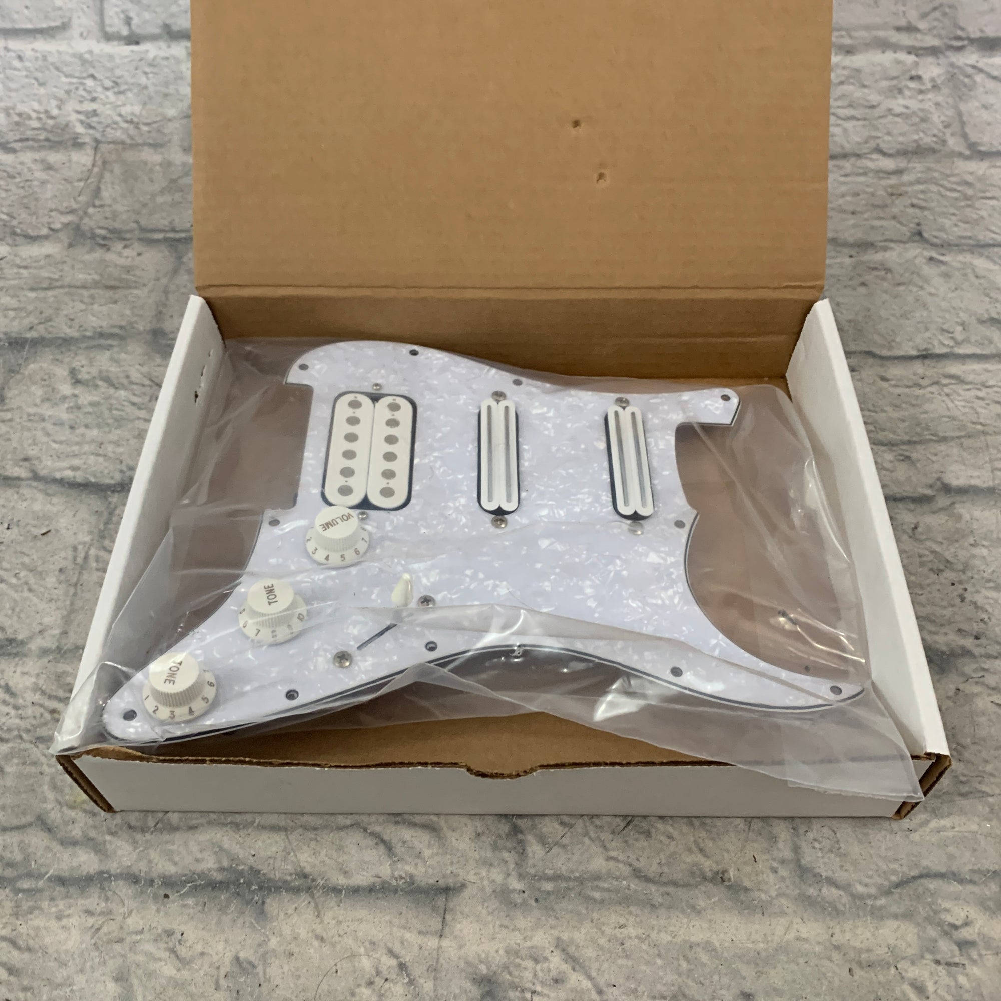 Dragonfire Hot Rails/Humbucker Loaded Pickguard